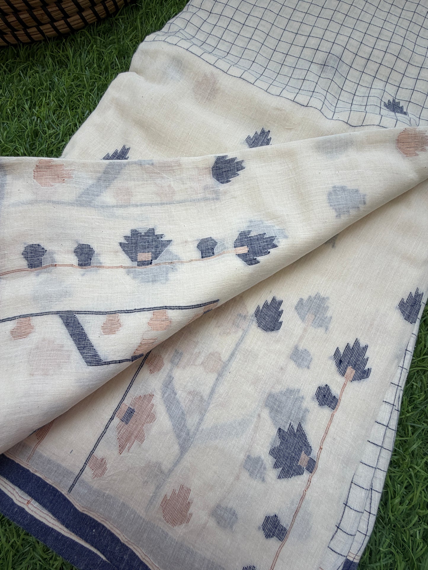 Jaamdani mul fabric