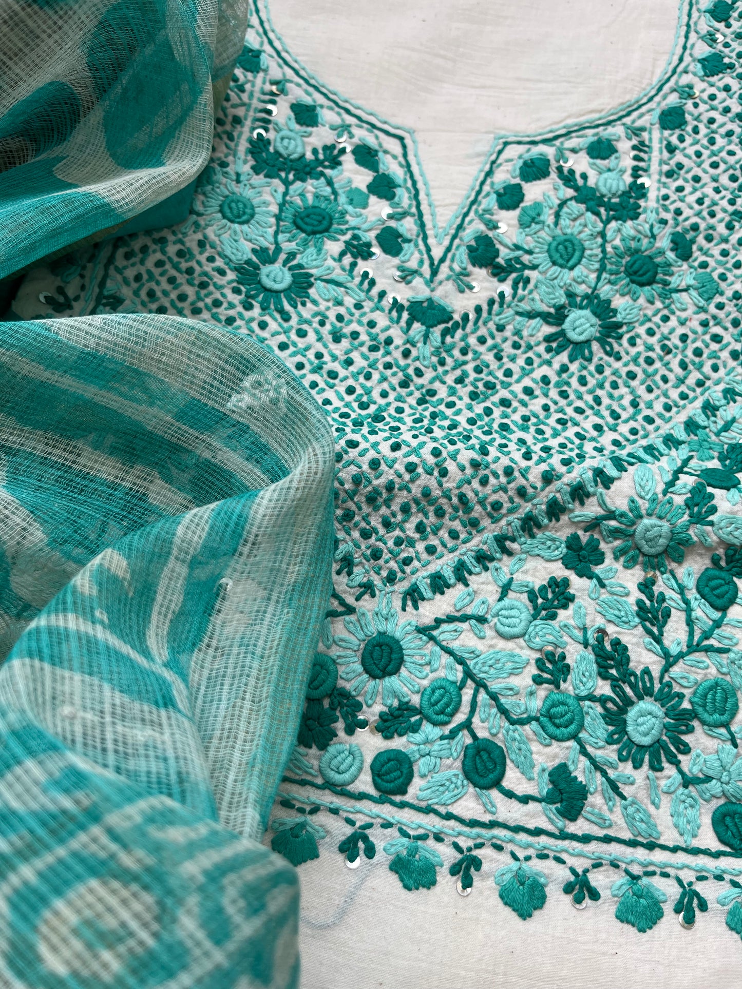 Knot work kurta block print dupatta