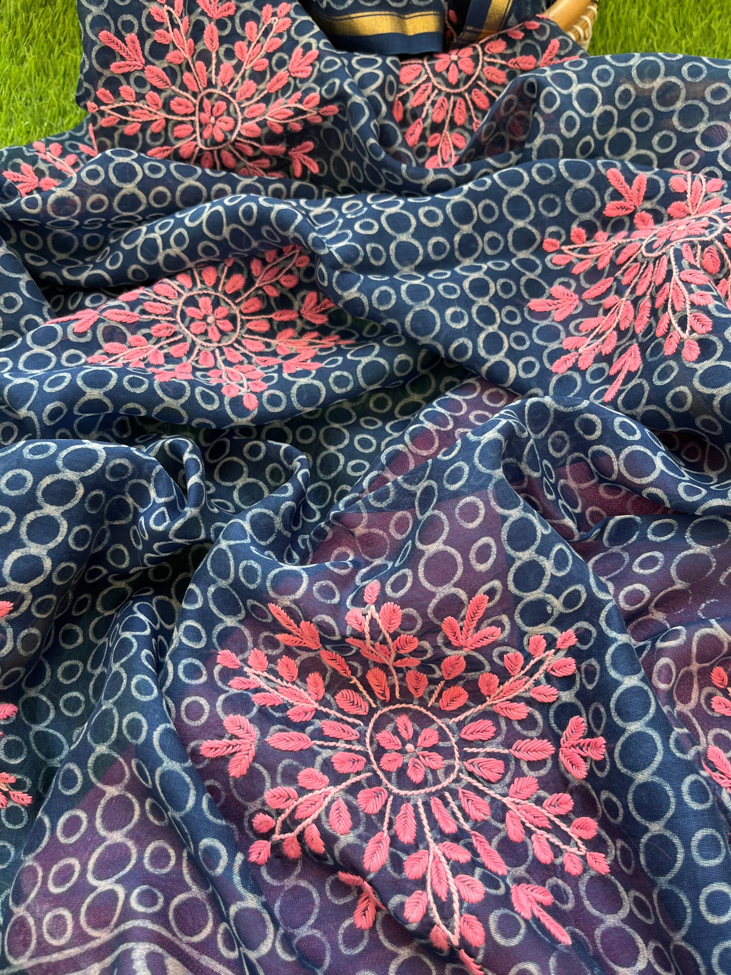 रोज़ाना :Chanderi Chikankari Dupatta with cotton kurta bottom Fabric