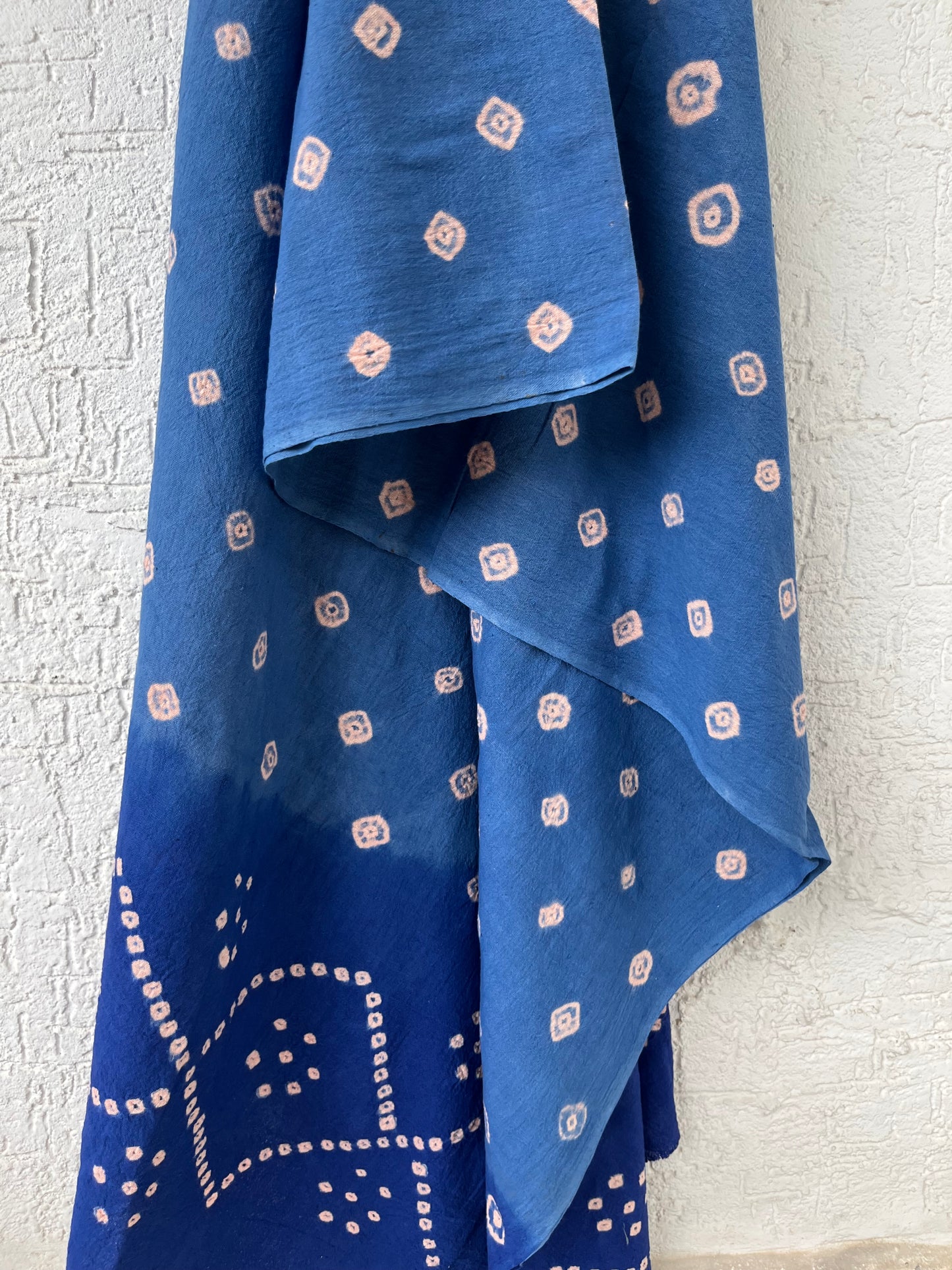 Handwoven organic kala Cotton bandhani fabric