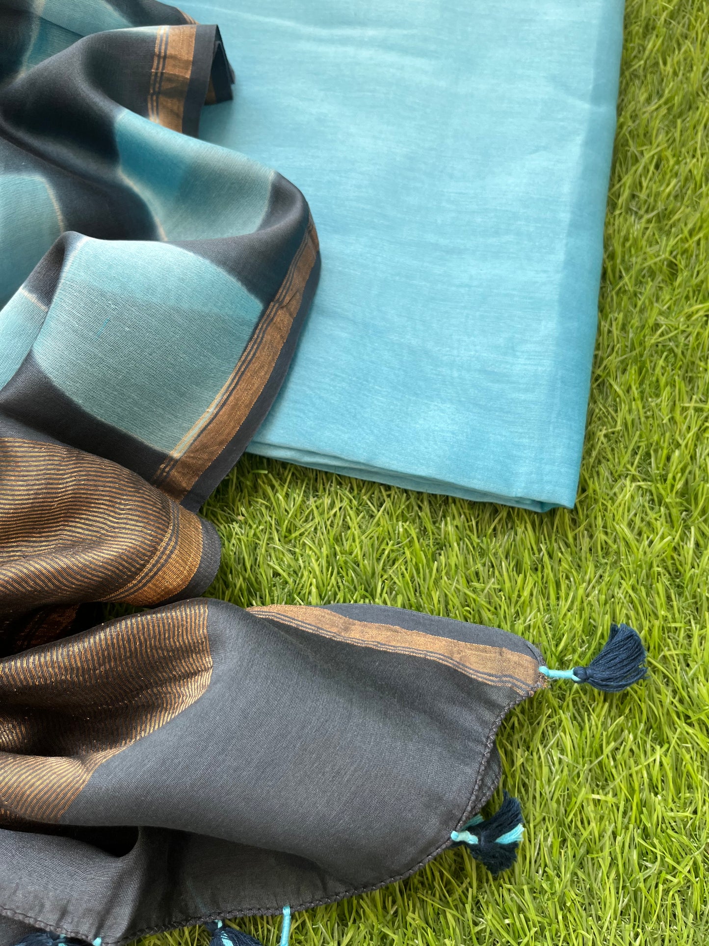 Chanderi Clamp Dye dupatta with plain fabric