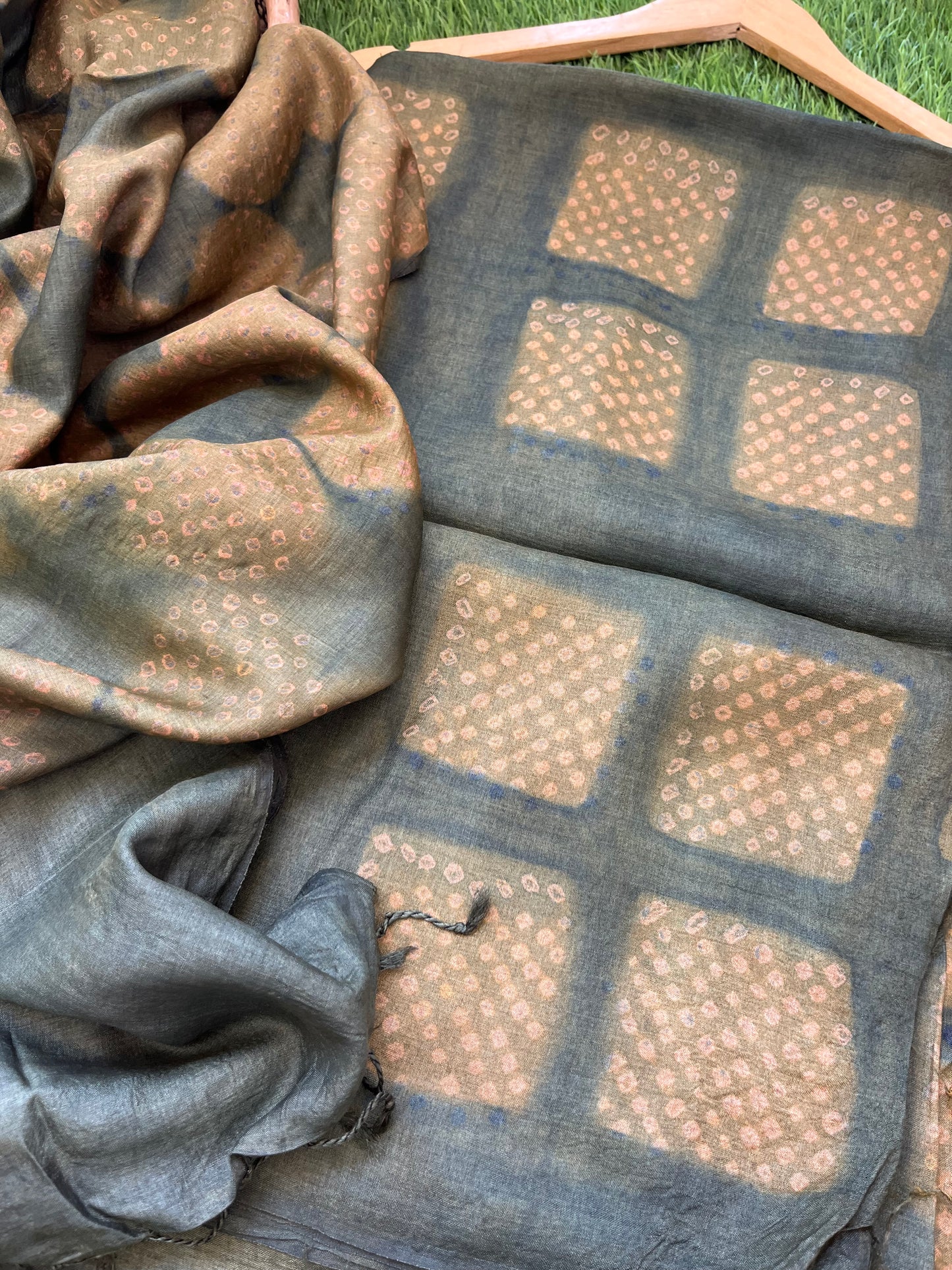 Tussar Silk Bandhani Kurta Dupatta