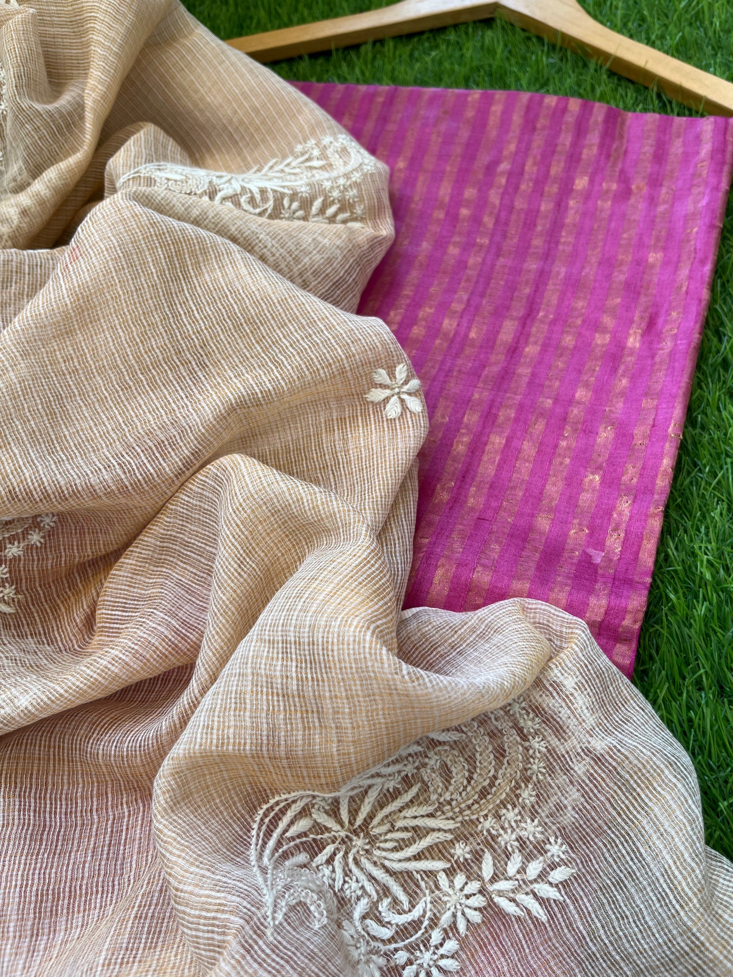 त्योहार :Tussar silk chikankari Dupatta silk with kurta Fabric