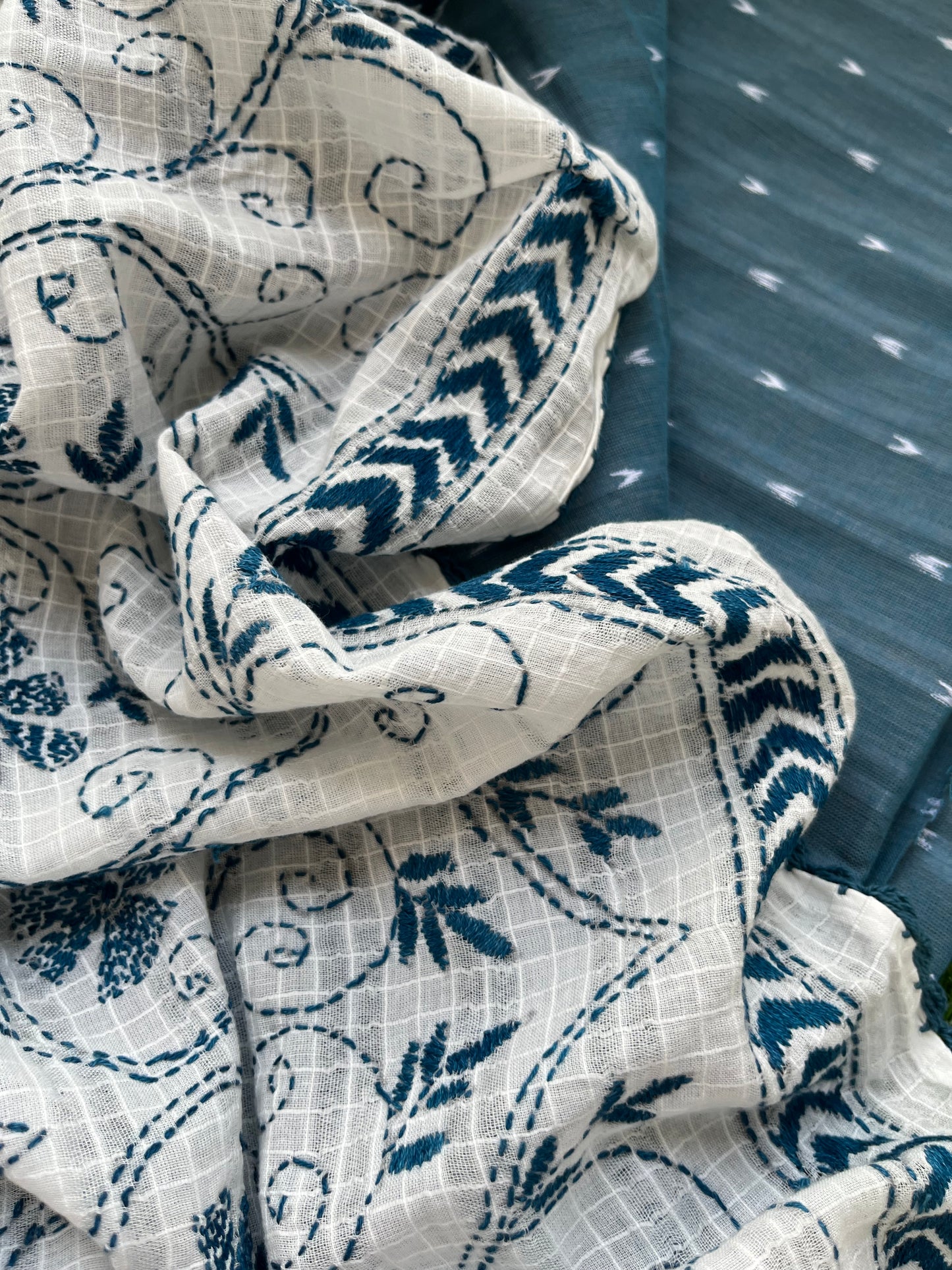 Handwoven Cotton Dupatta with mangalgiri cotton kurta Bottom