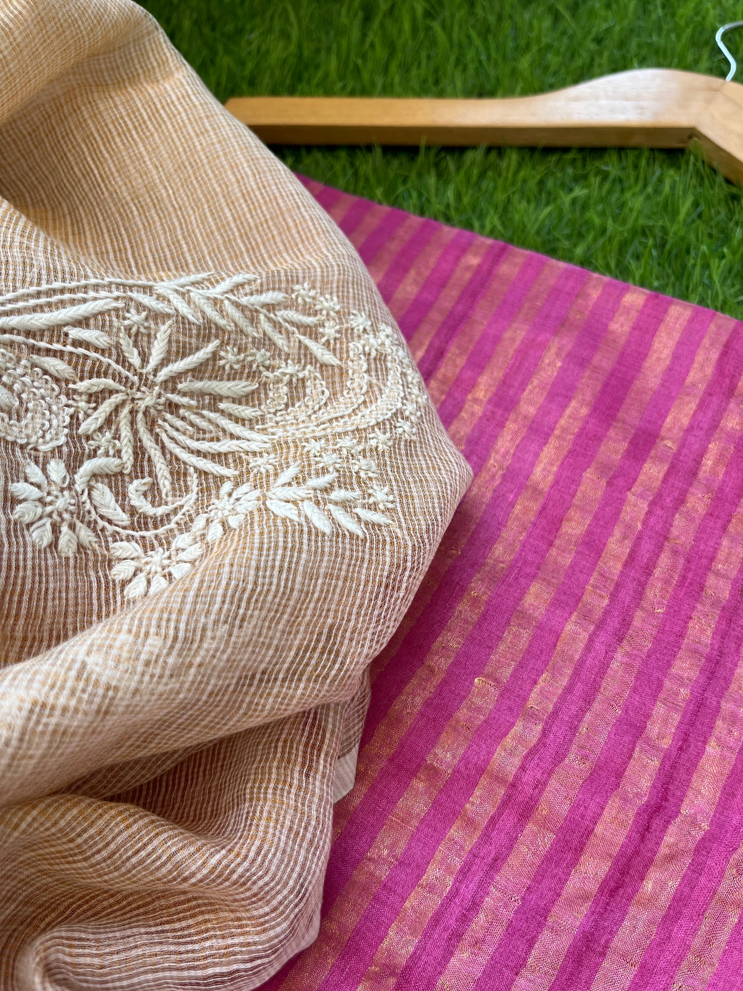 त्योहार :Tussar silk chikankari Dupatta silk with kurta Fabric