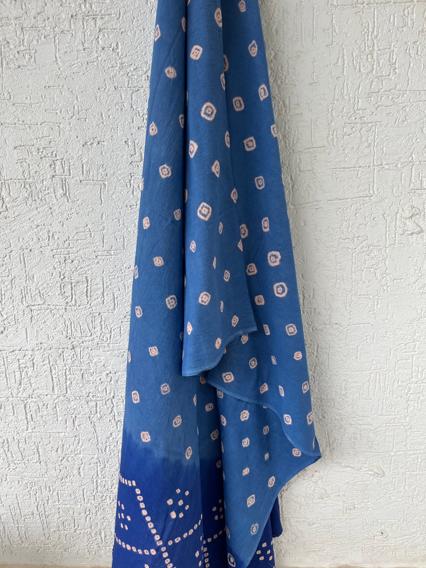 Handwoven organic kala Cotton bandhani fabric
