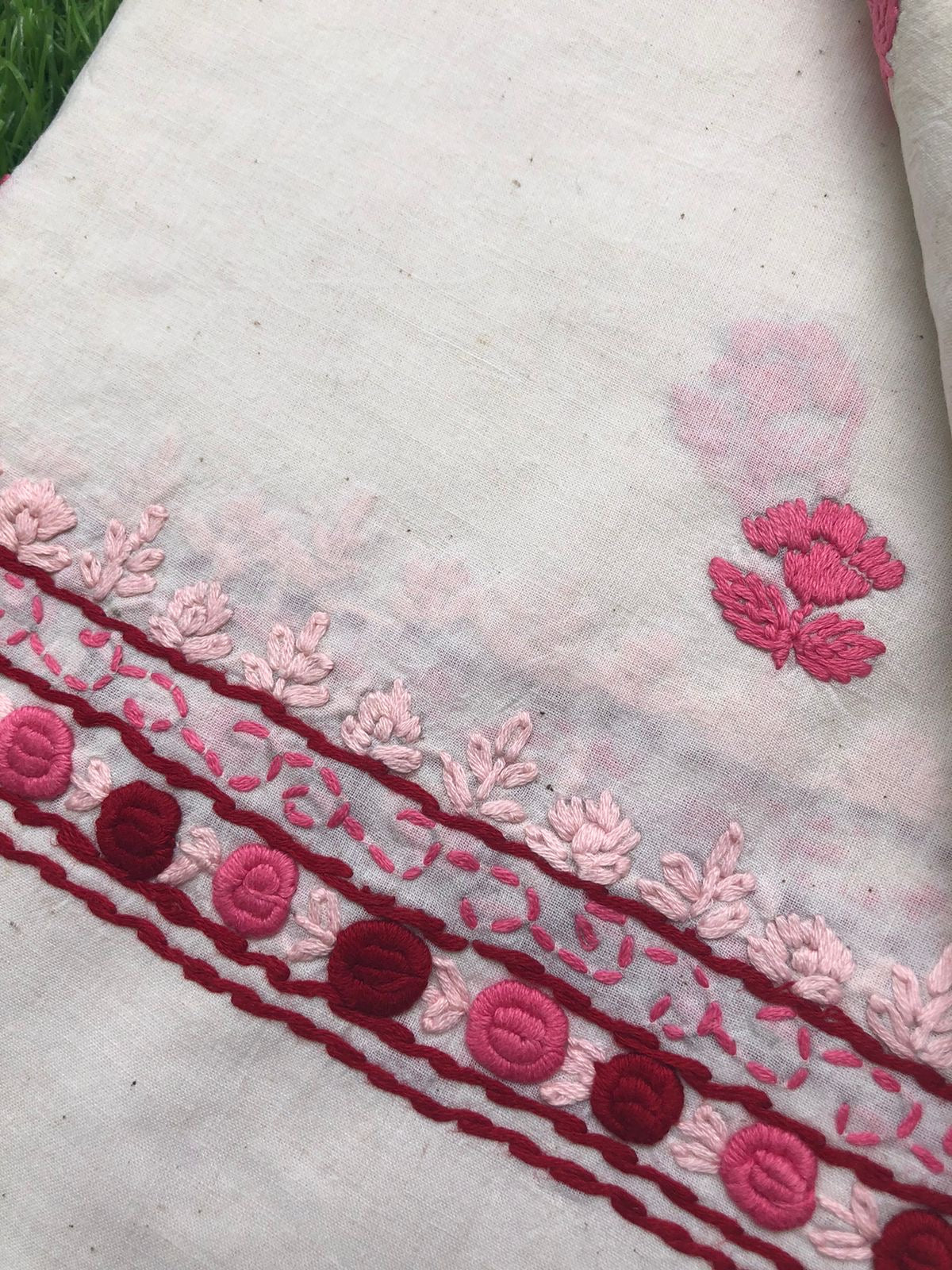 Knot work kurta block print dupatta