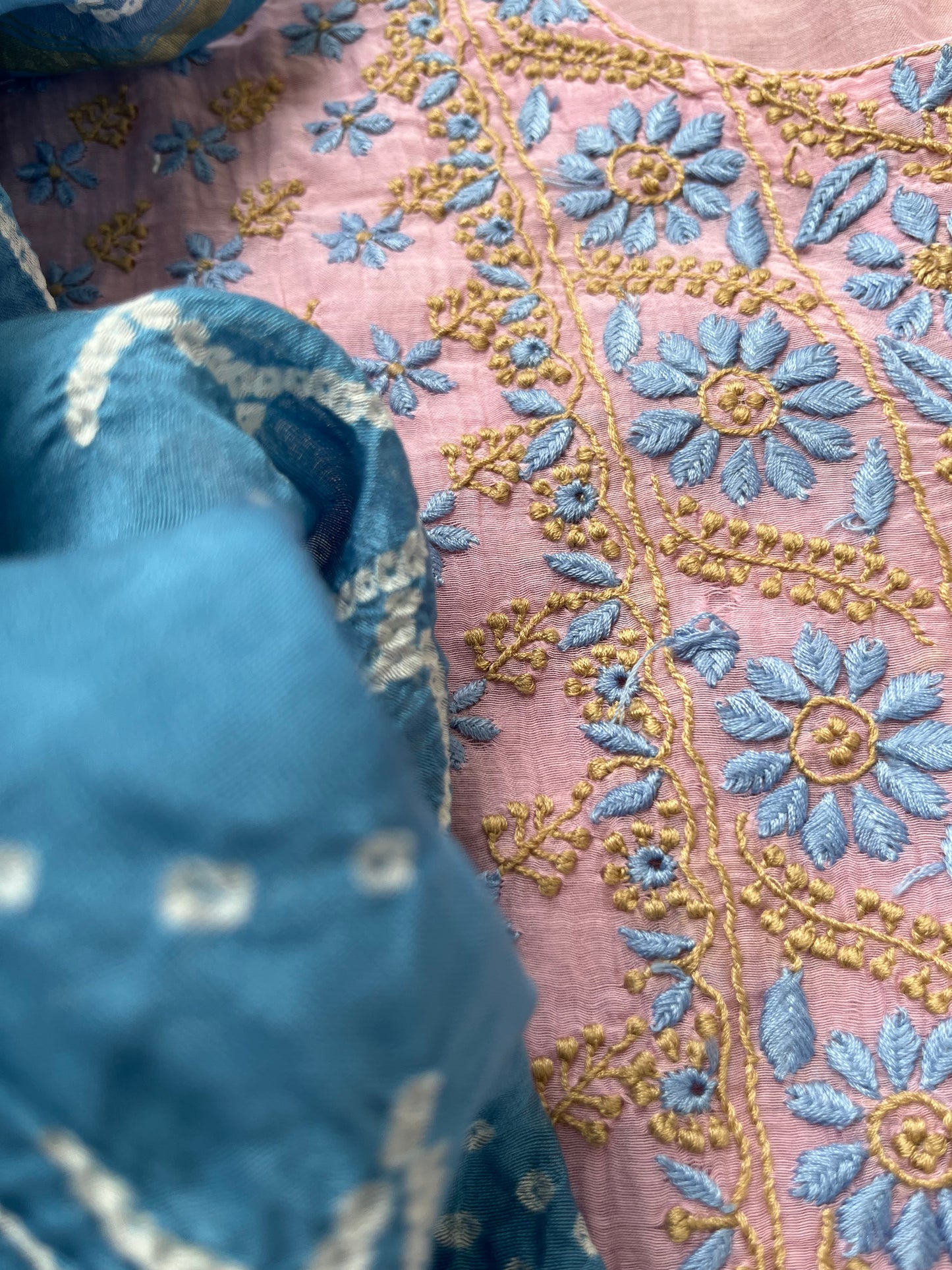 Chanderi Chikankari Kurta bandhani Dupatta