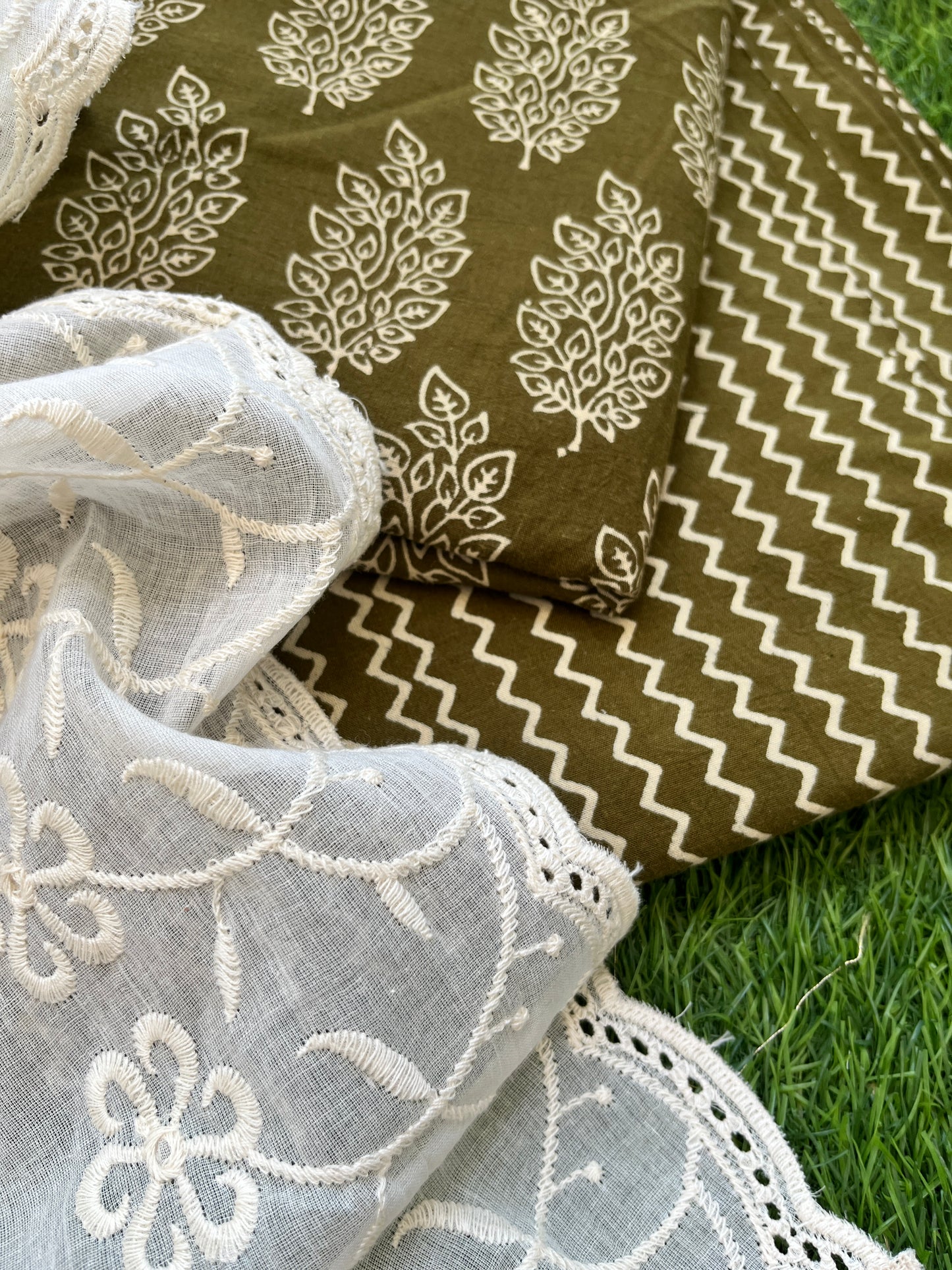 Kurta Bottom scalloped Dupatta