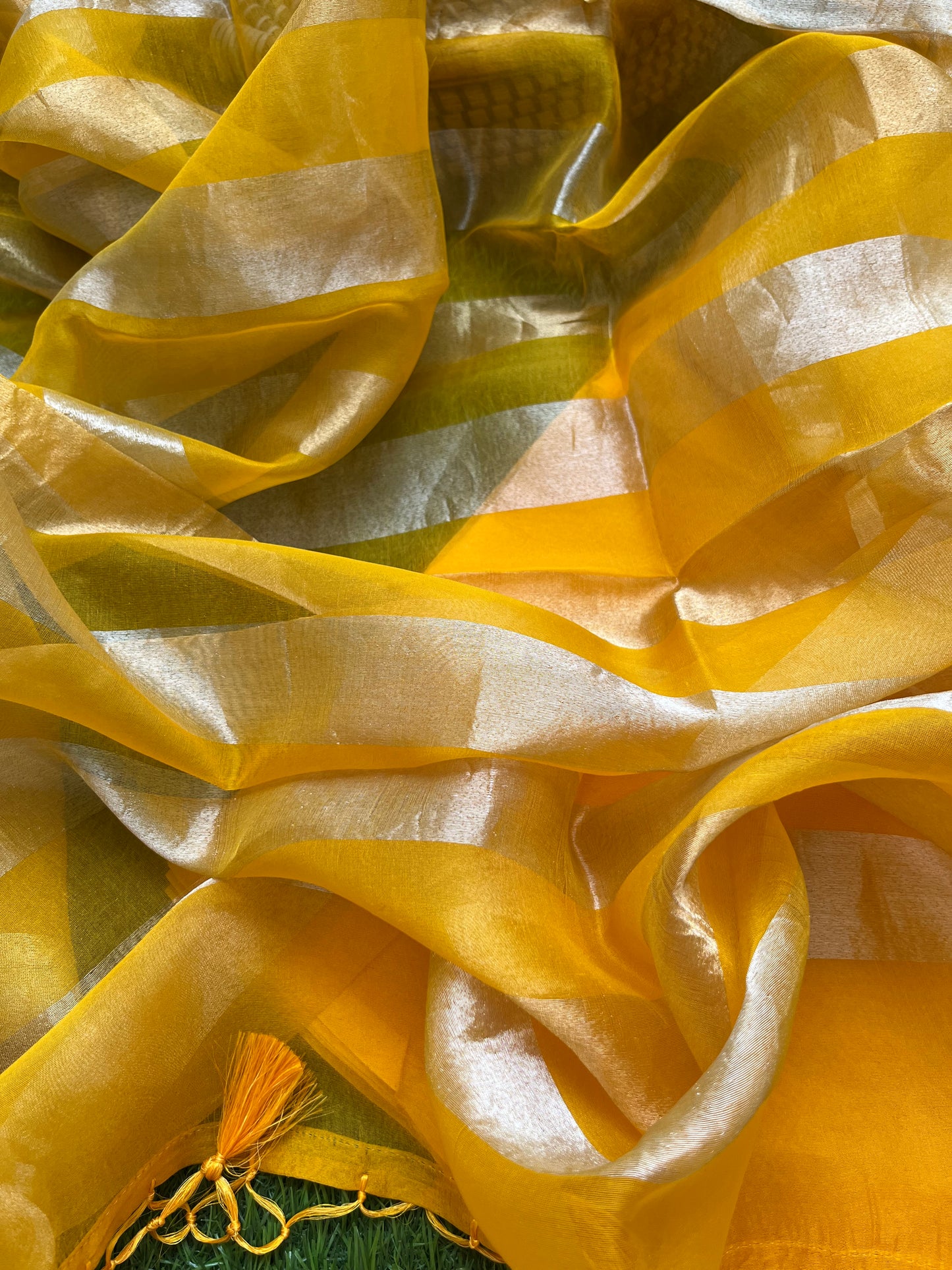 त्योहार् Banarasi organza dupatta chanderi fabric