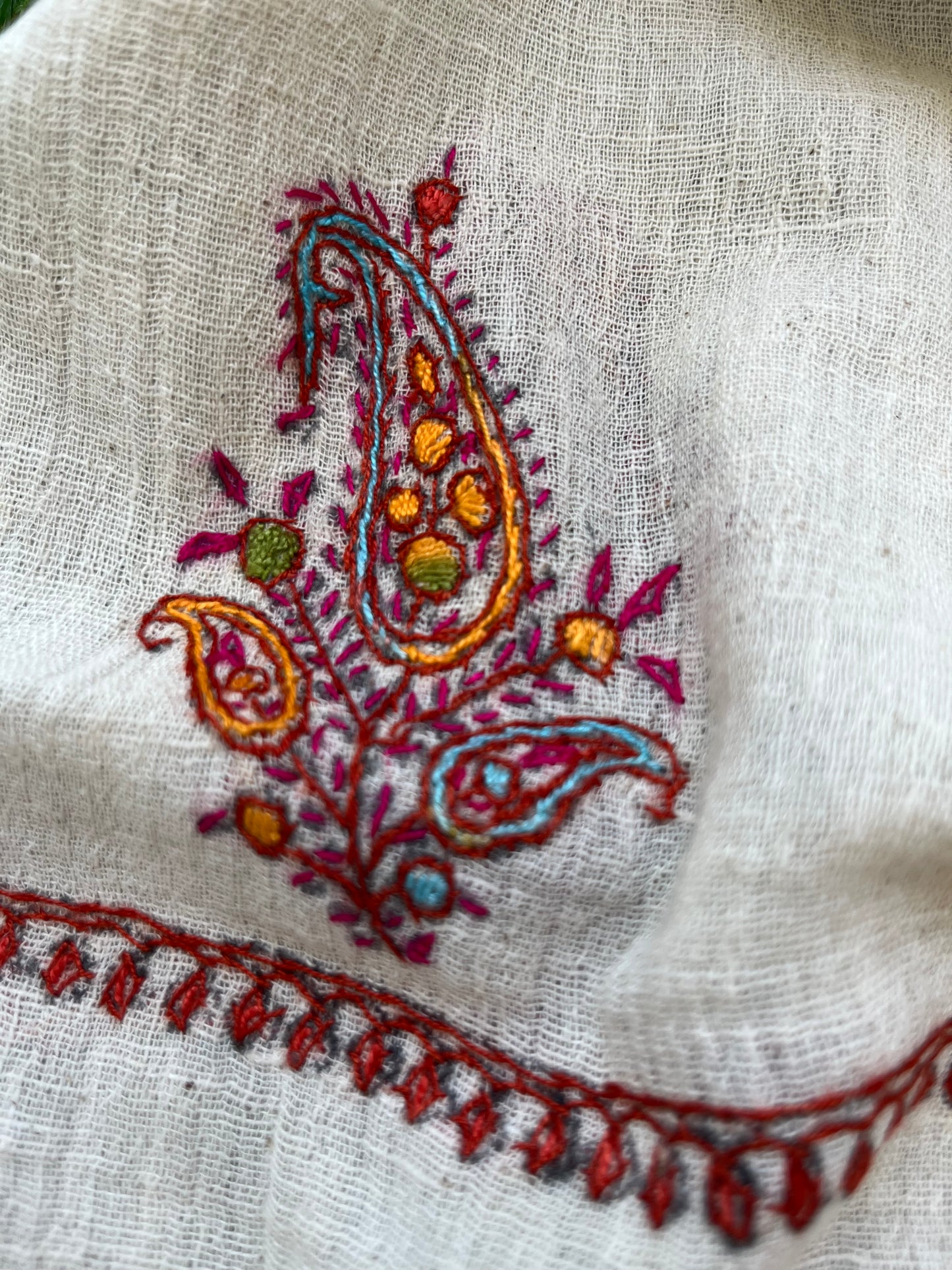 Kala Cotton kashmiri thread work stole