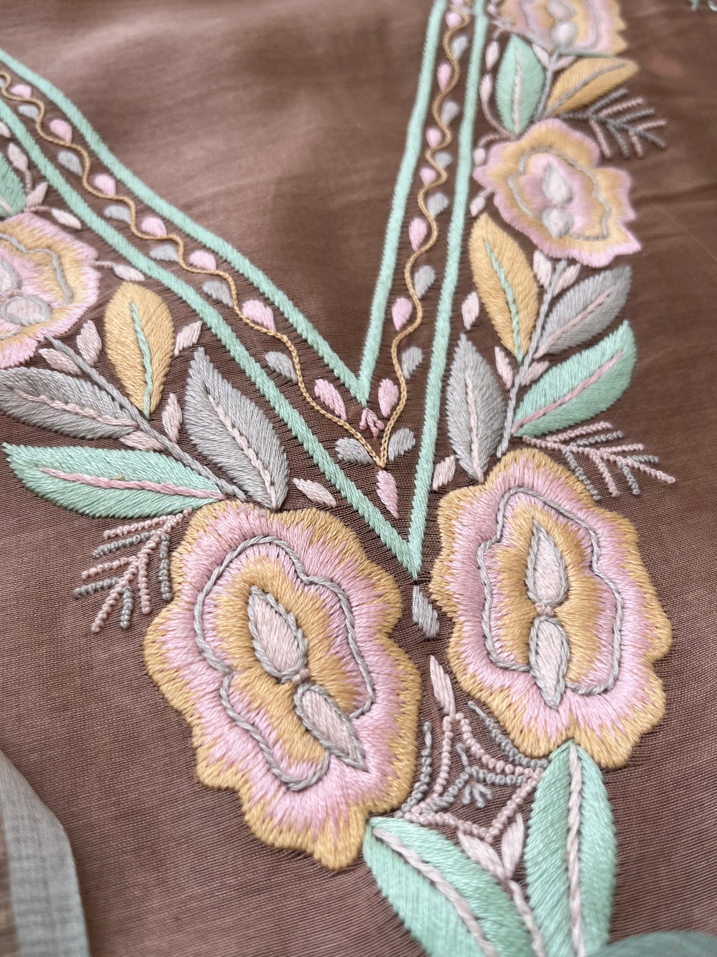Hand embroidered chanderi kurta kota silk chikan work dupatta