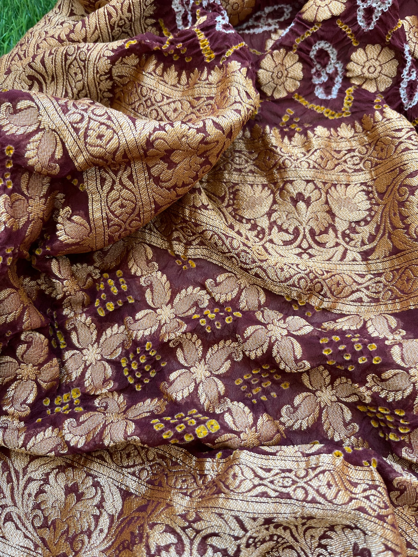 त्योहार् -Banarasi bandhani georgette dupatta silk kurta fabric