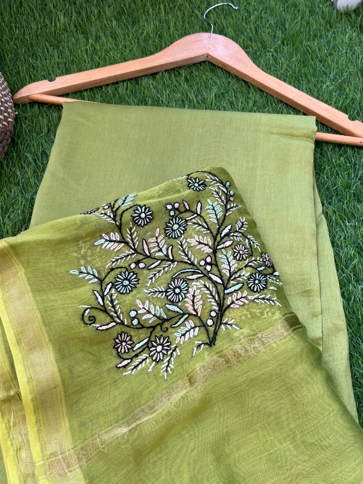 Chanderi kashmirii kaam dupatta and kurta bottom fabric