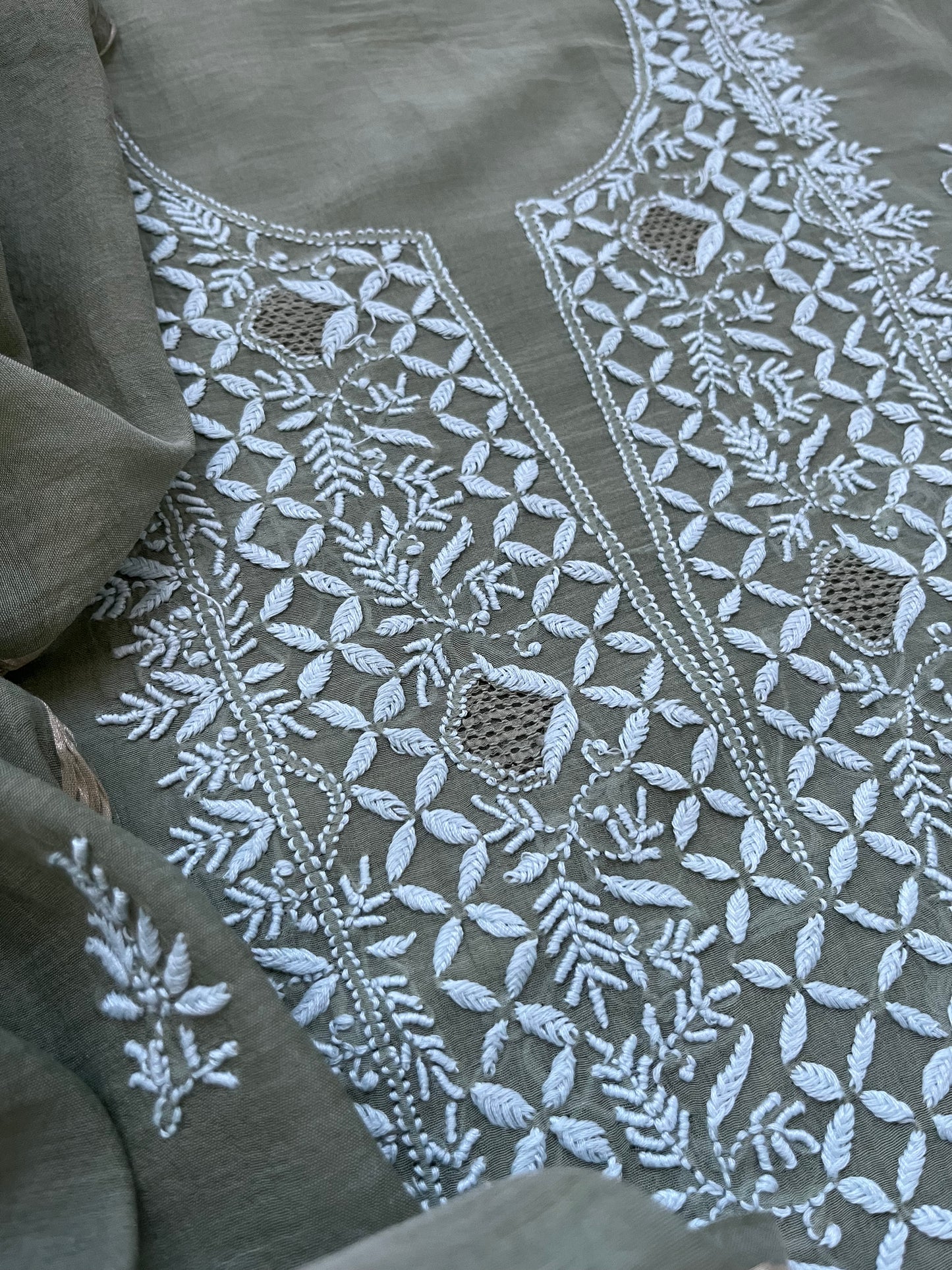 Chanderi Chikankari Kurta Dupatta