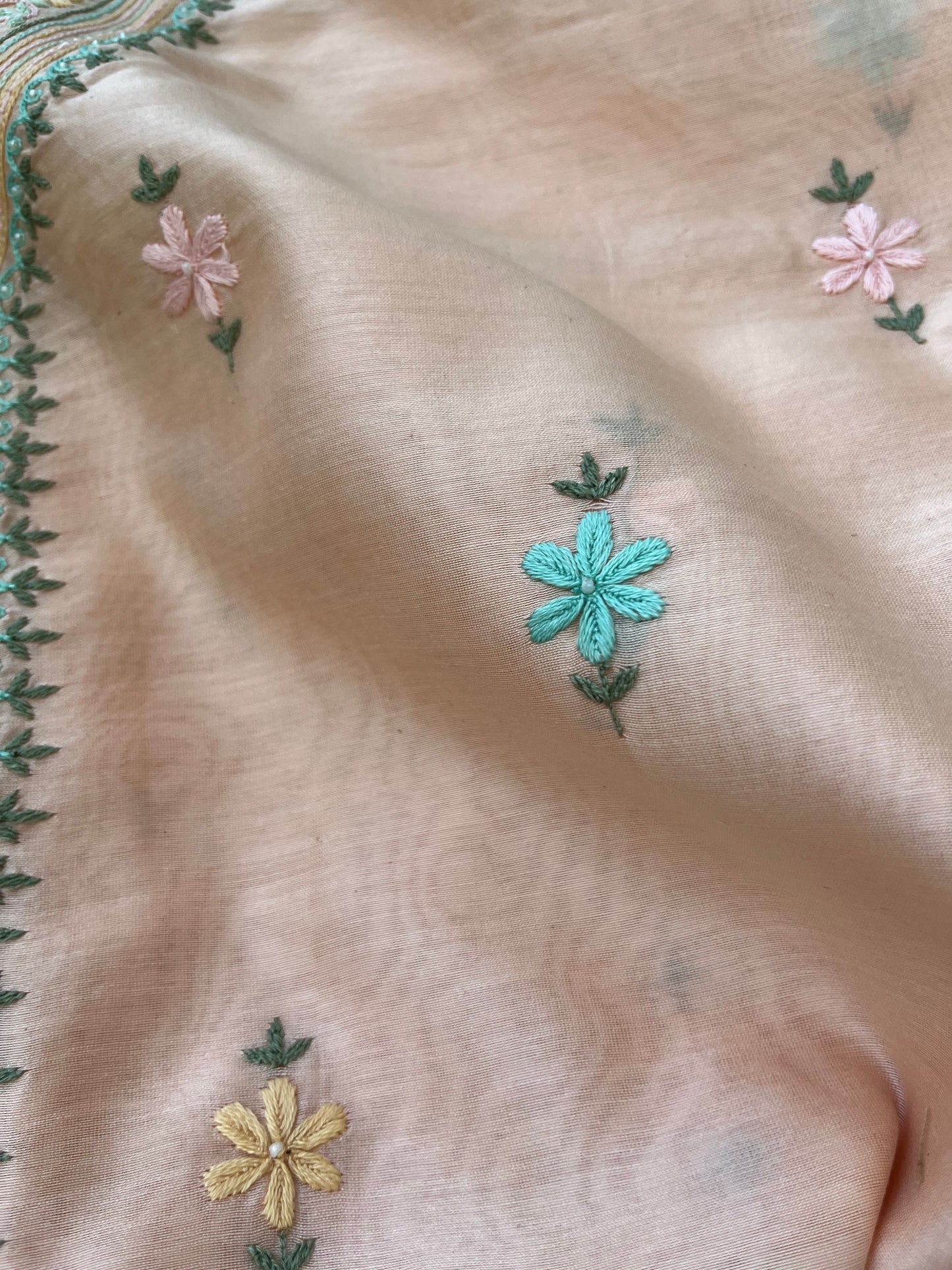Hand embroidered chanderi kurta bandhani dupatta