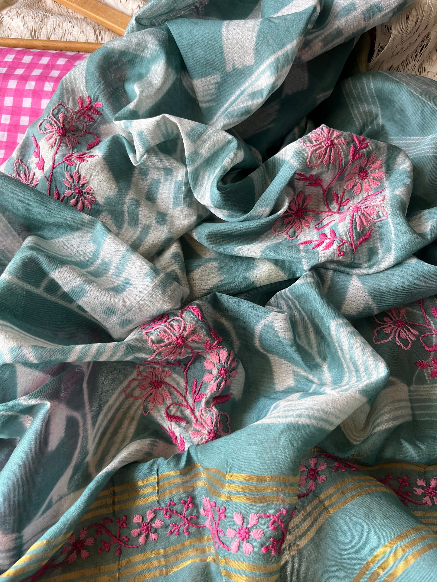 रोज़ाना :Chanderi Chikankari Dupatta with cotton kurta bottom Fabric