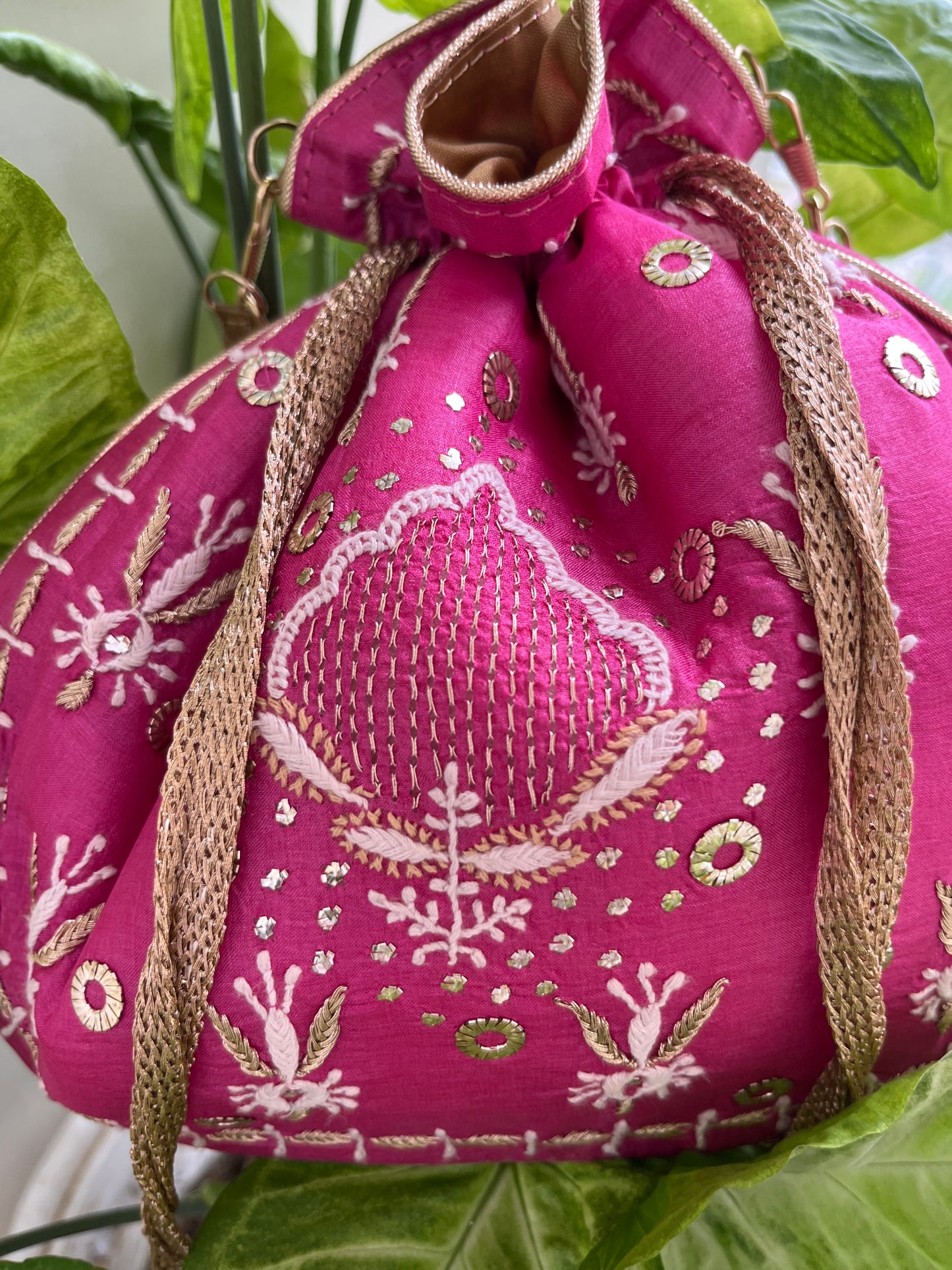 Chikankari Potli