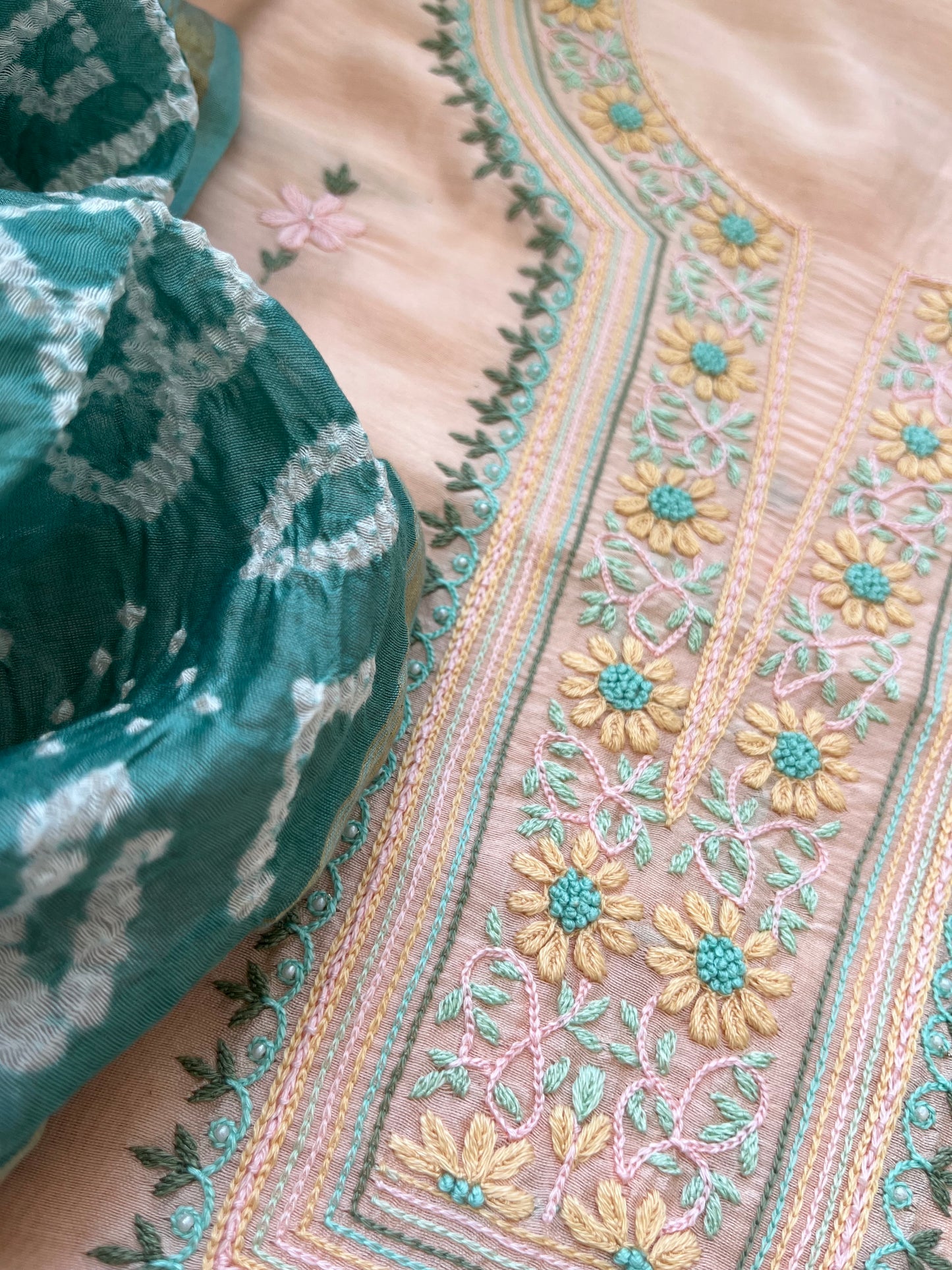 Hand embroidered chanderi kurta bandhani dupatta