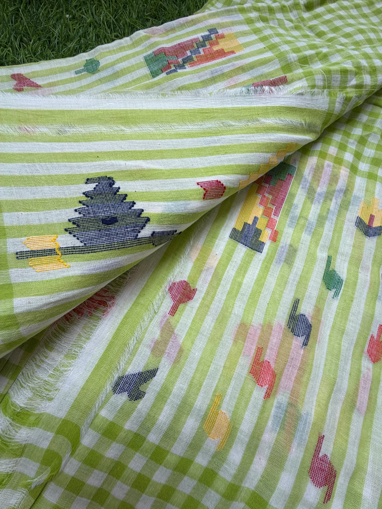 Jaamdani mul fabric