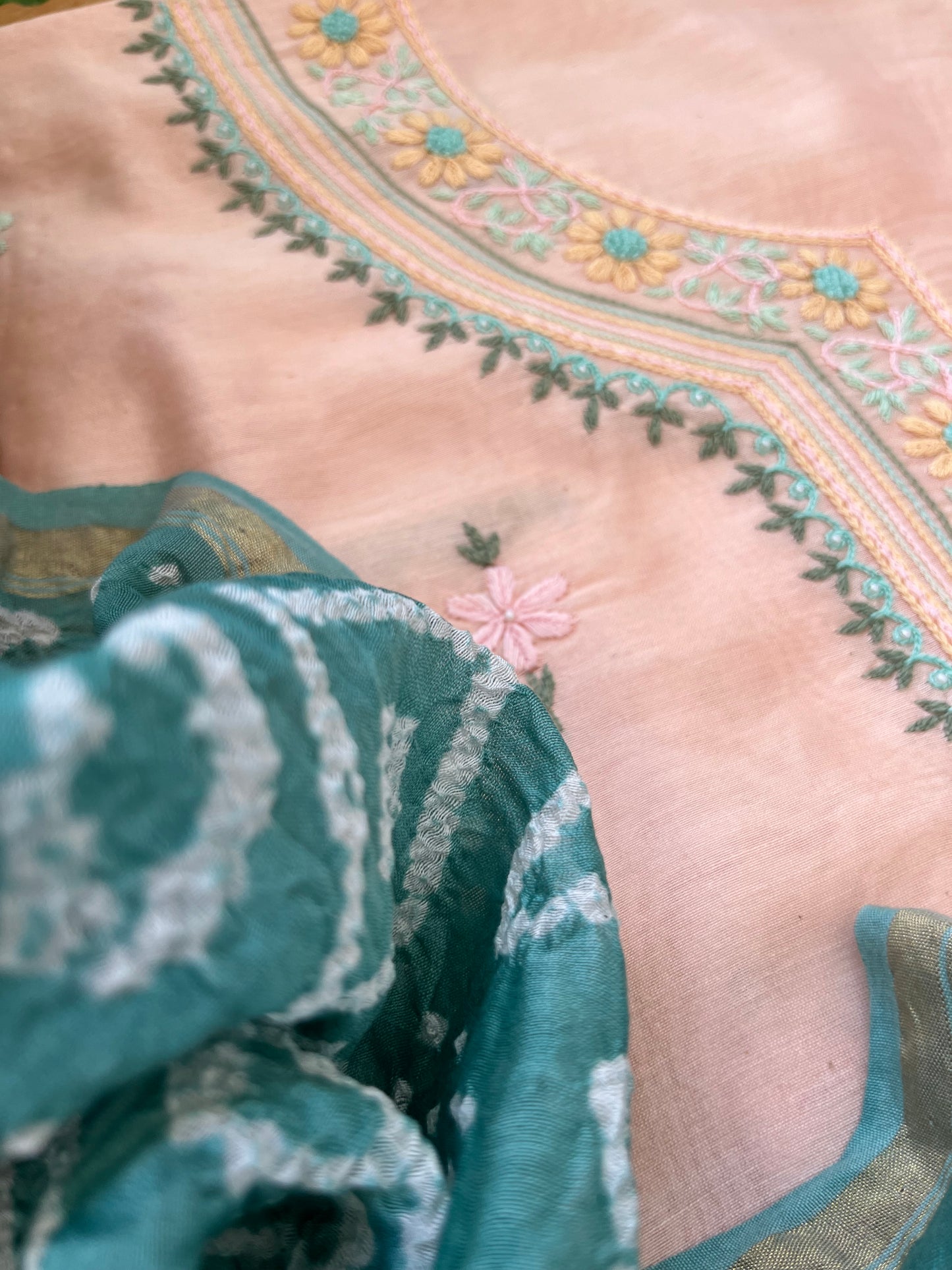 Hand embroidered chanderi kurta bandhani dupatta