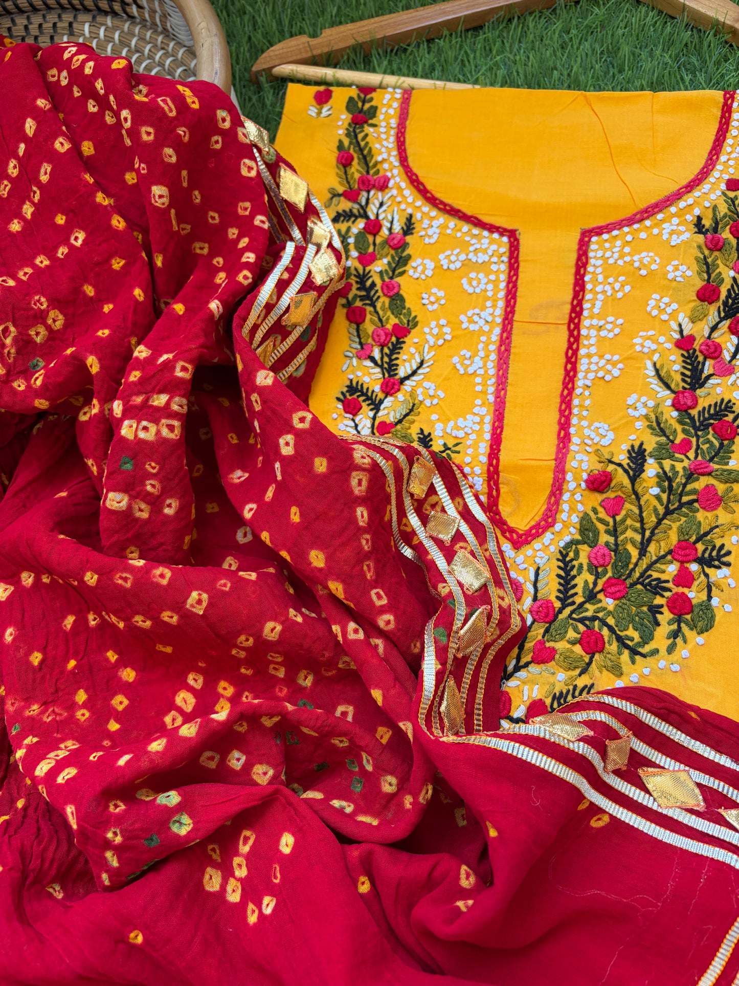 Cotton knot work kurta bandhani gota Dupatta