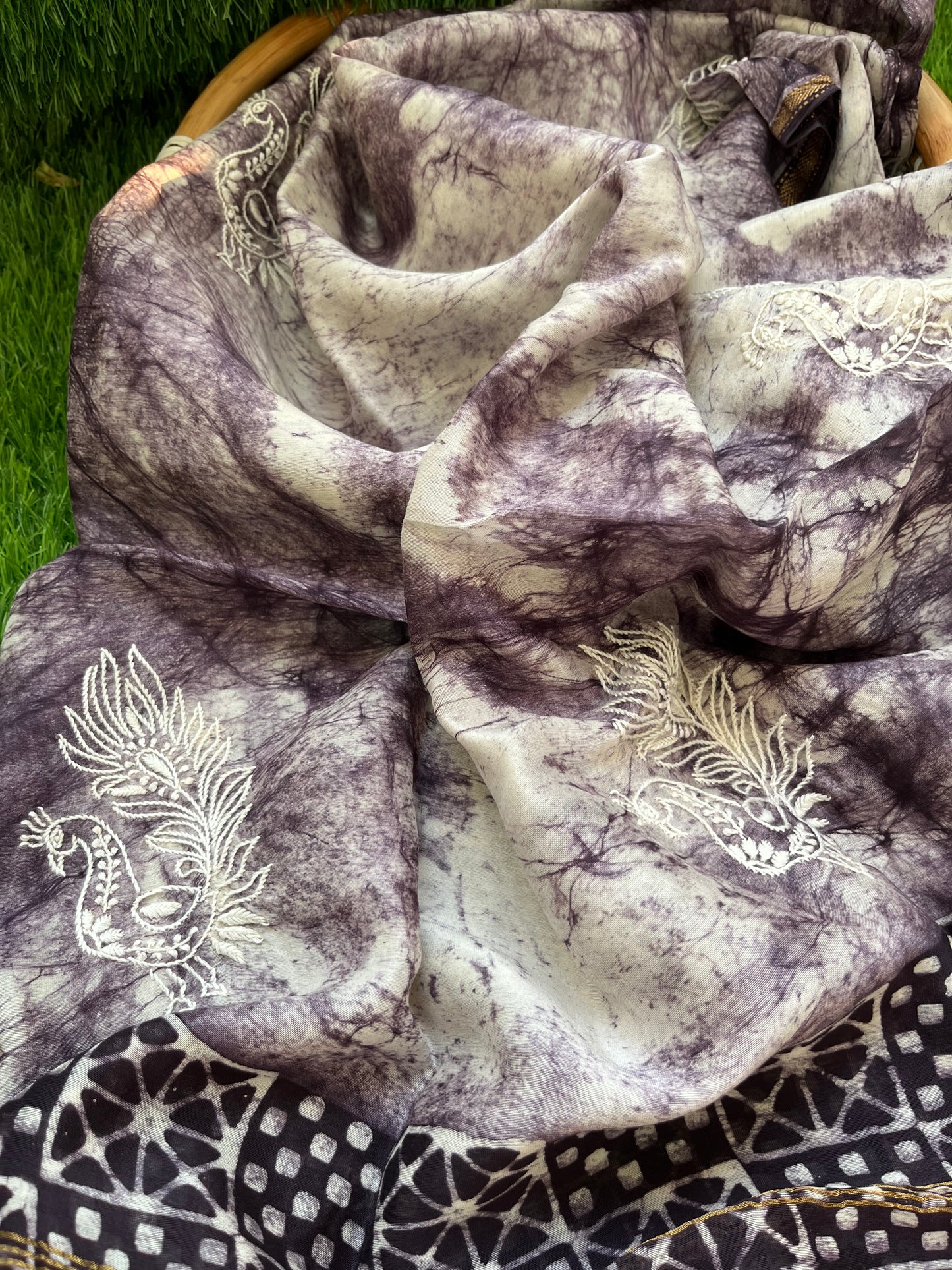 Baatik Chanderi chikankari Dupatta