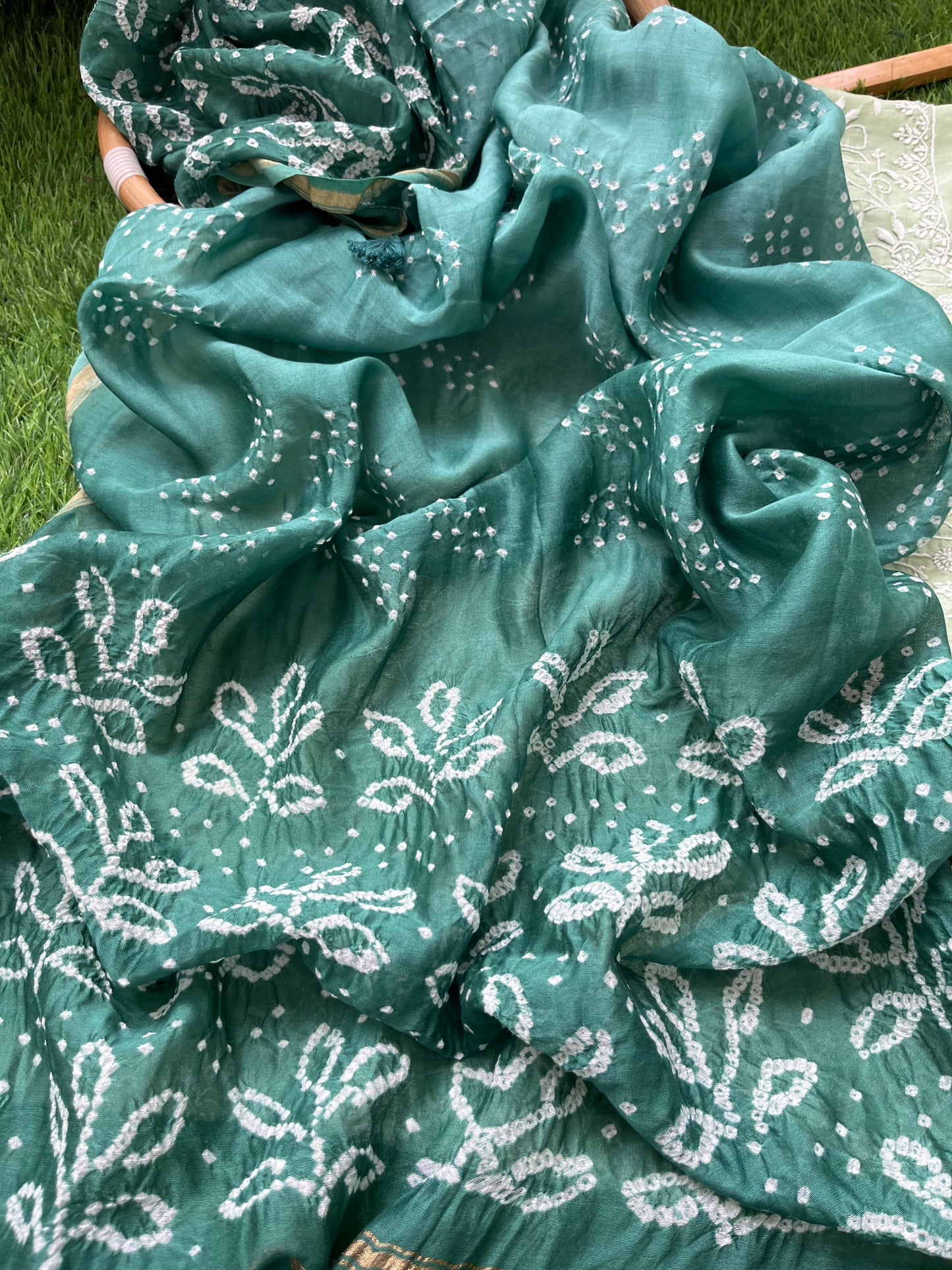 Chanderi Chikankari Kurta bandhani Dupatta