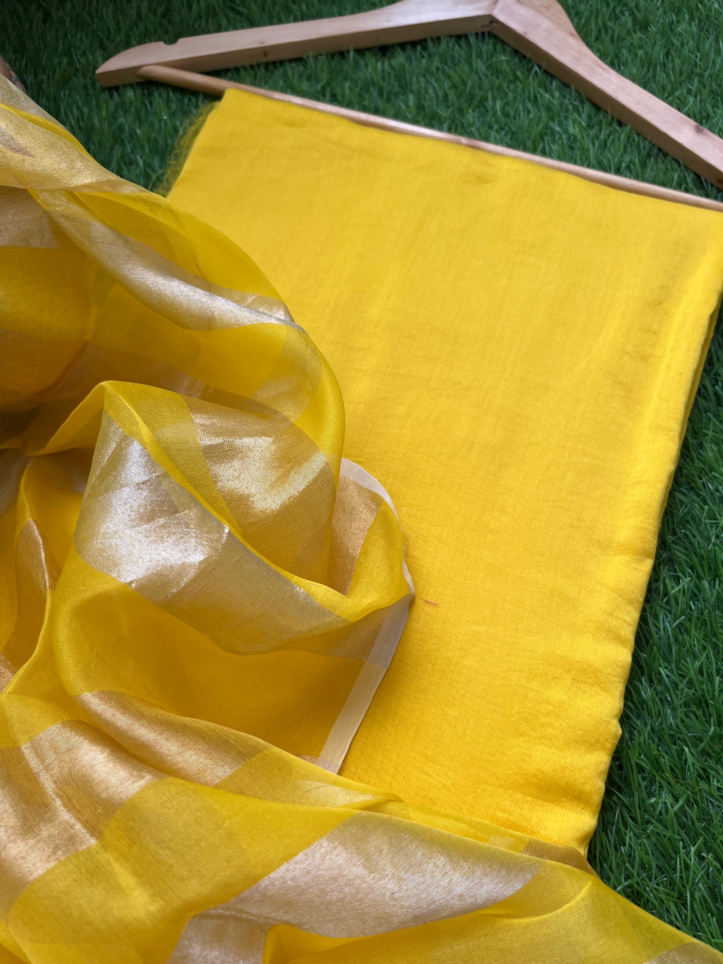 त्योहार् -Banarasi organza dupatta chanderi fabric