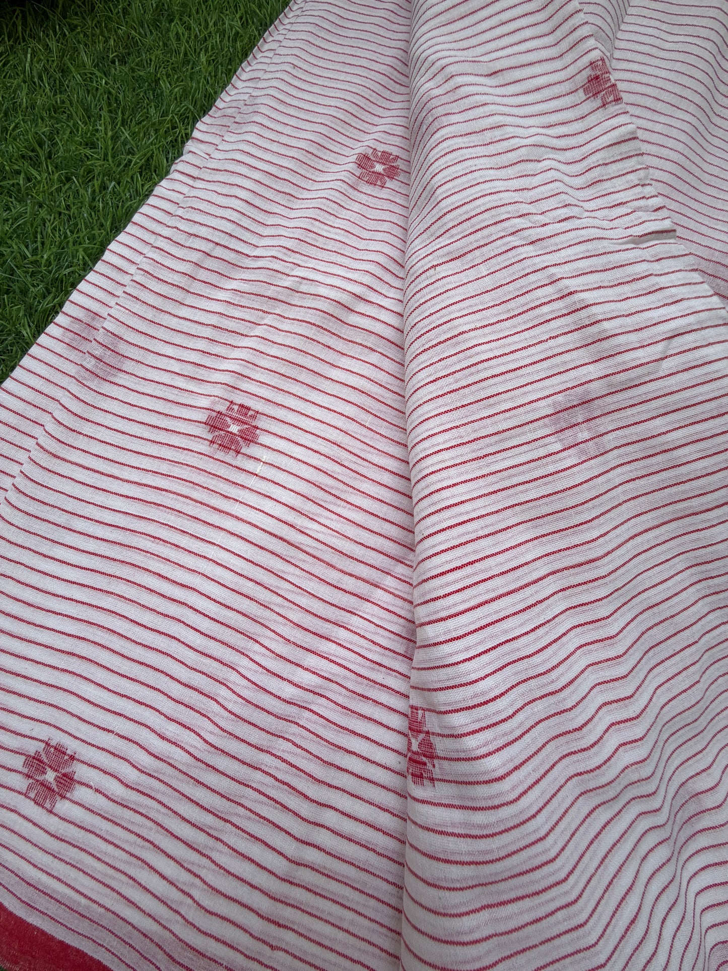 Jaamdani mul fabric