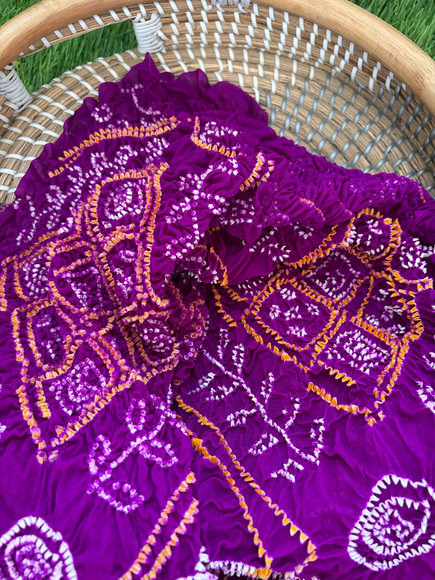 Bandhani chinon Dupatta