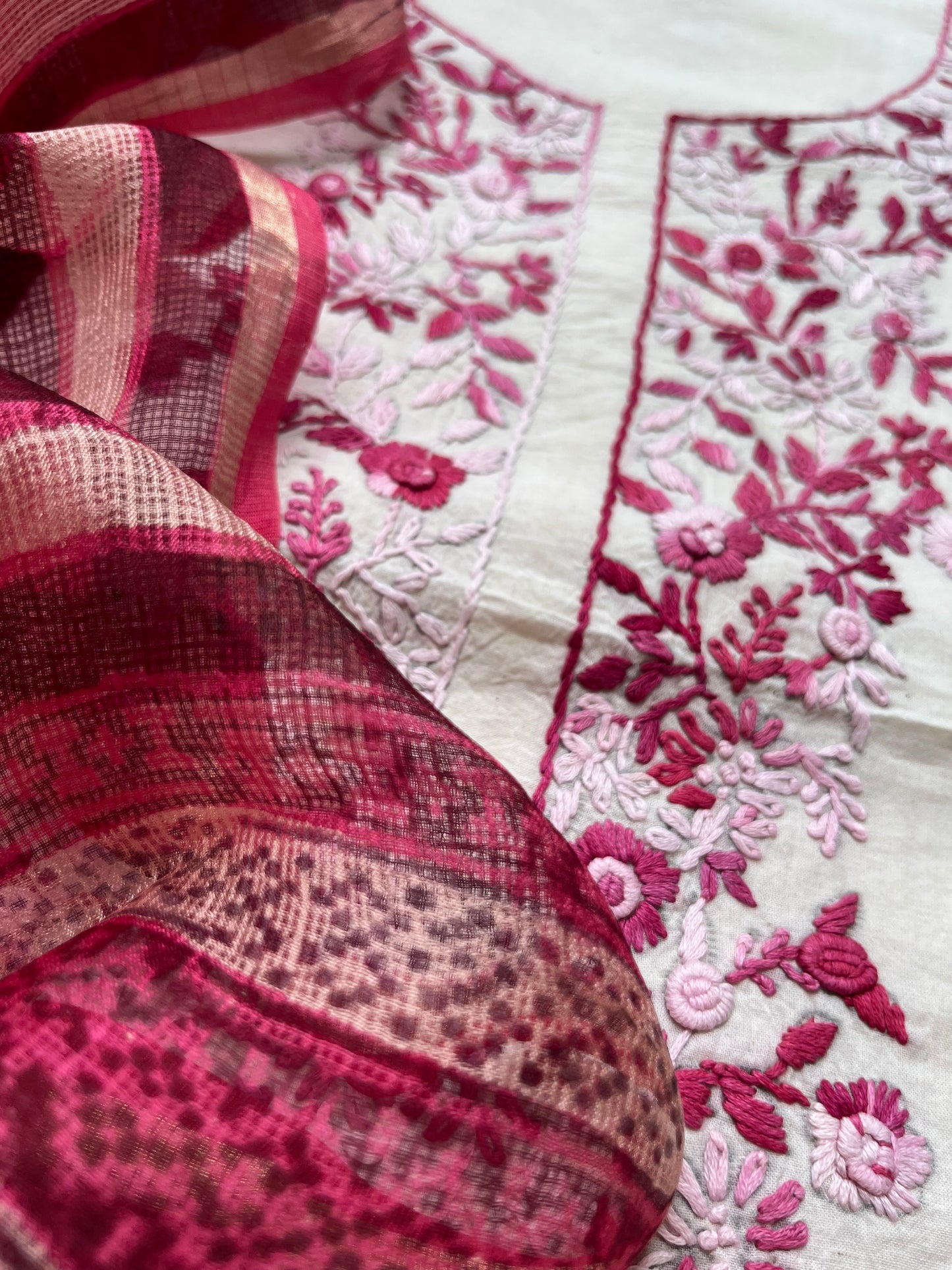 Knot work kurta block print dupatta