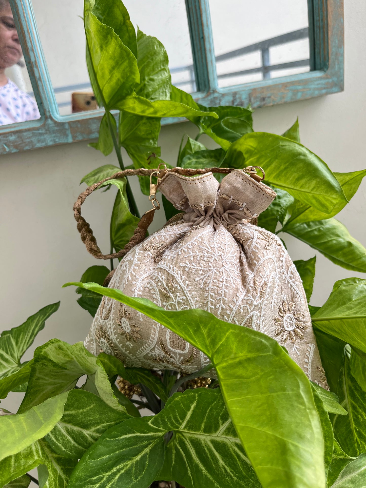 Chikankari Potli