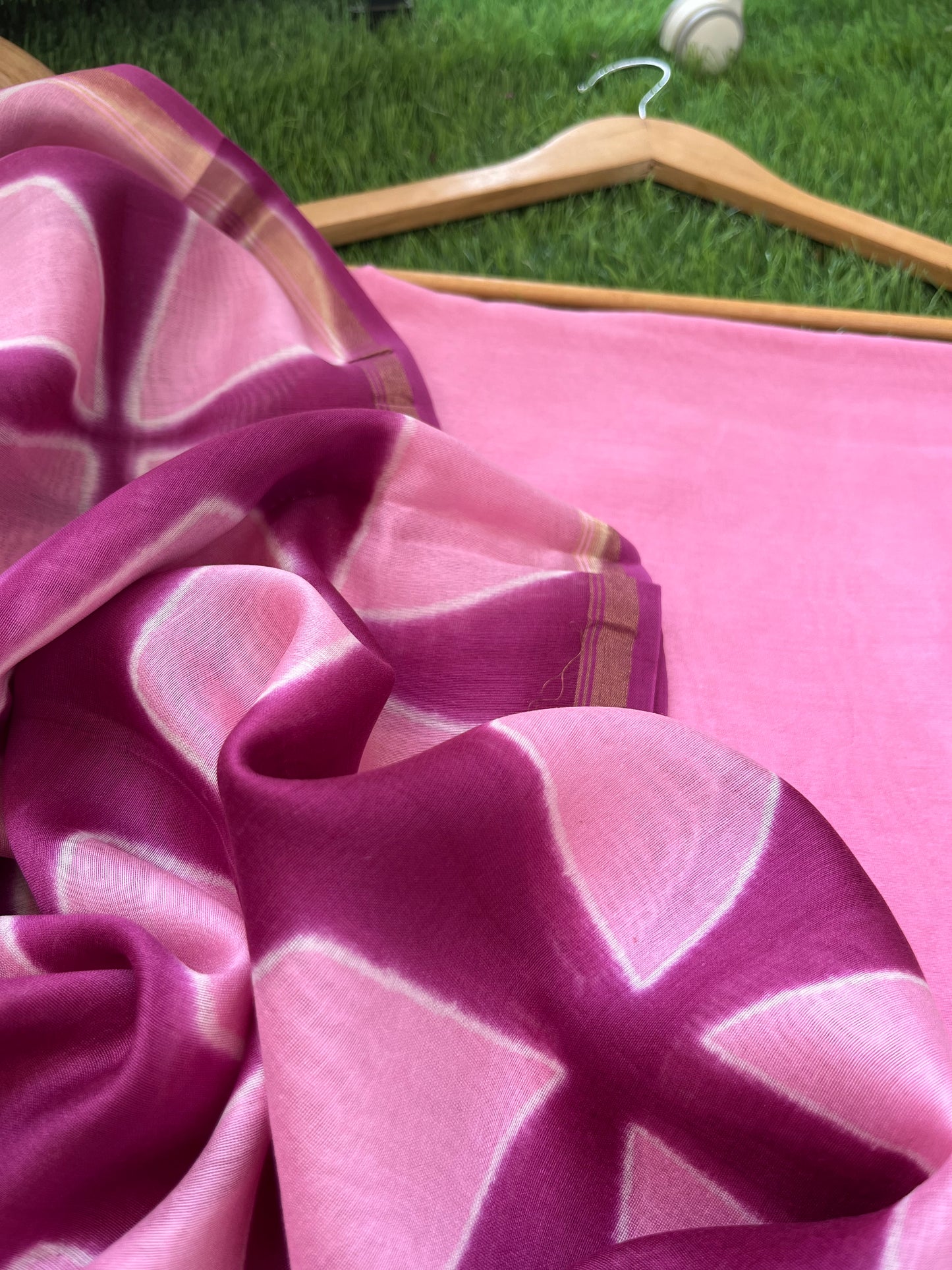 Chanderi Clamp Dye dupatta with plain fabric