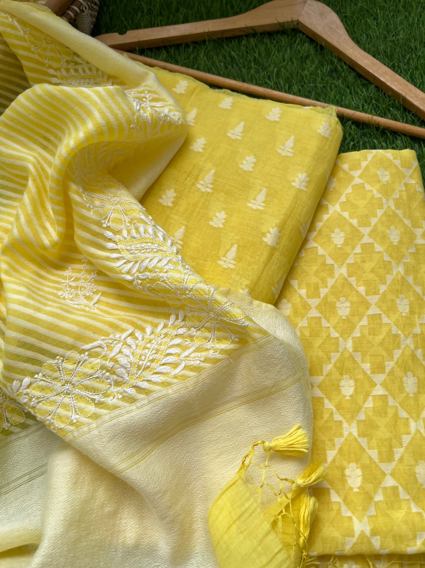 Jaamdani kurta bottom chikankari dupatta