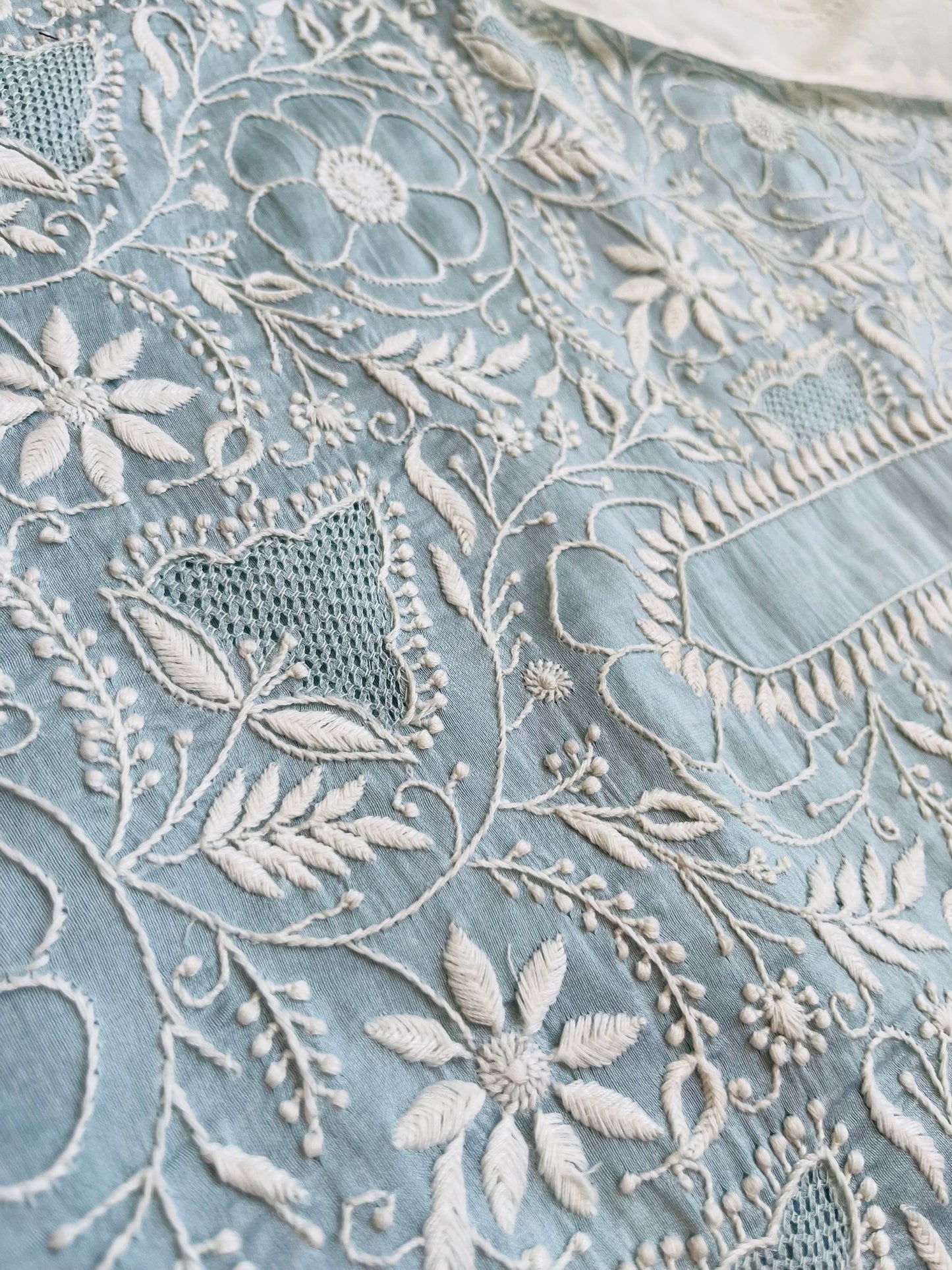 Chanderi Chikankari Kurta