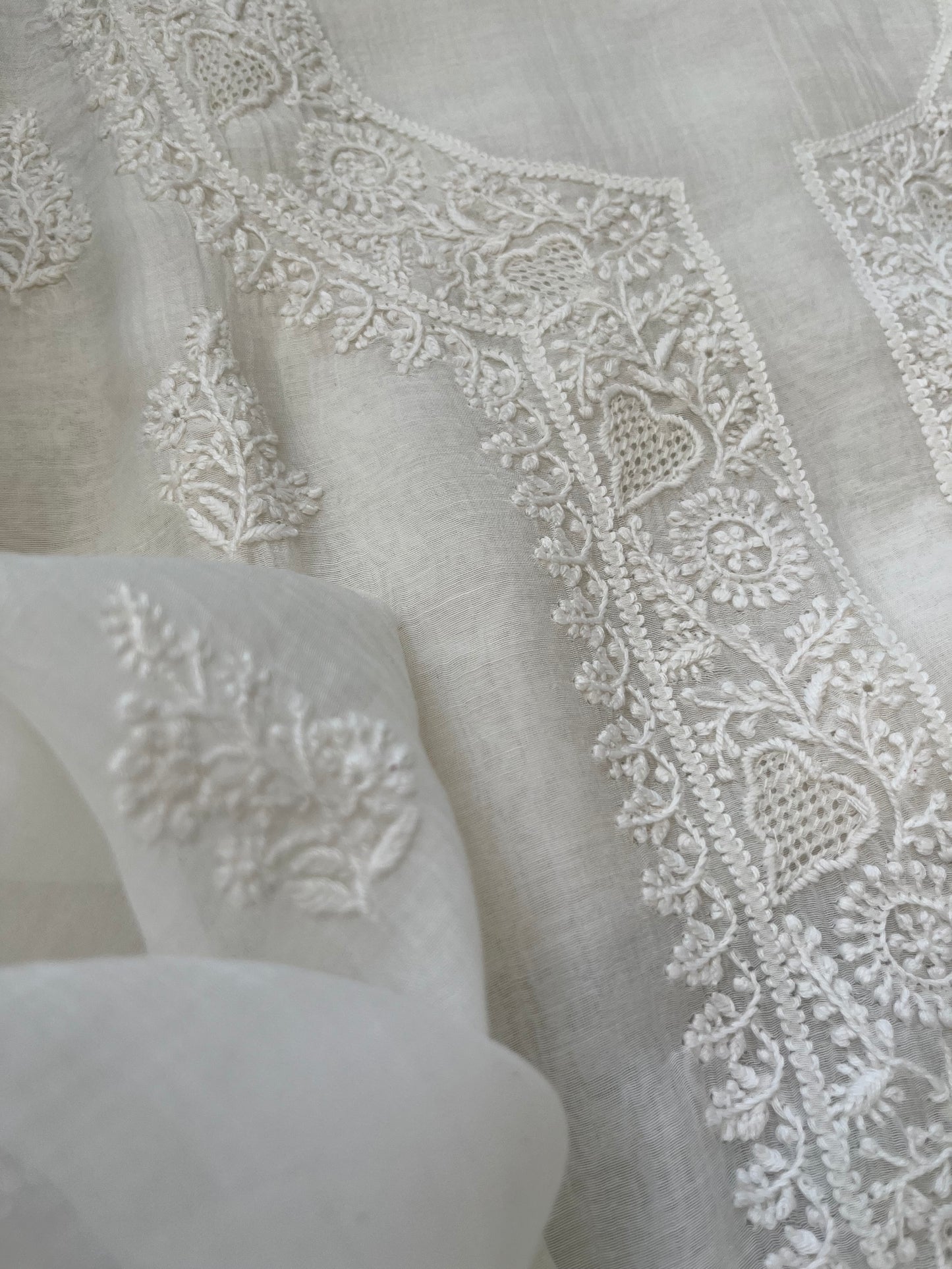 Chanderi Chikankari Kurta Dupatta