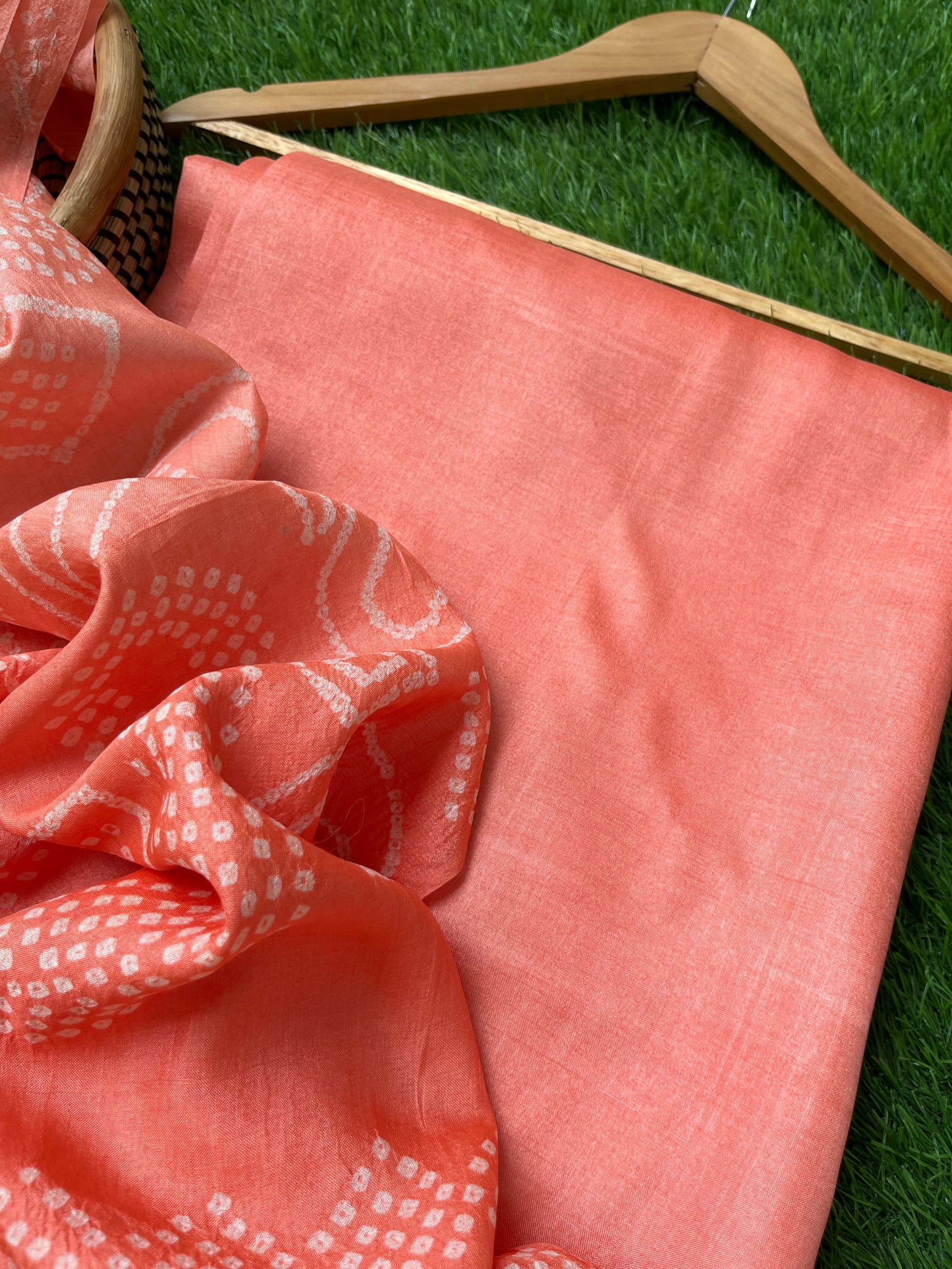 Tussar silk Bandhani dupatta kurta