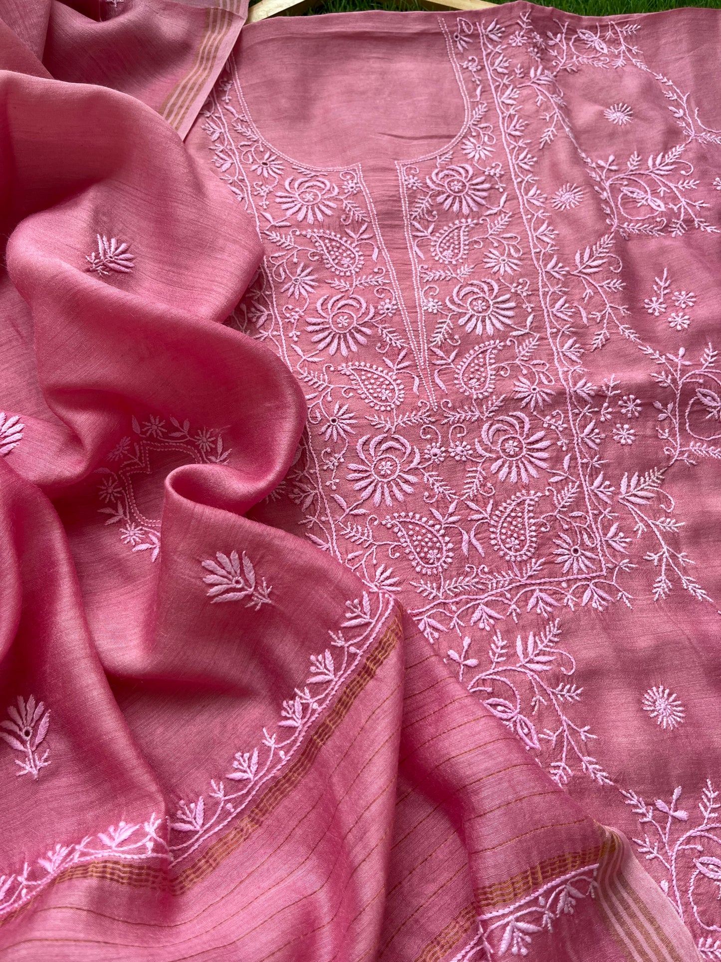 Munga Silk Chikankari kurta Dupatta