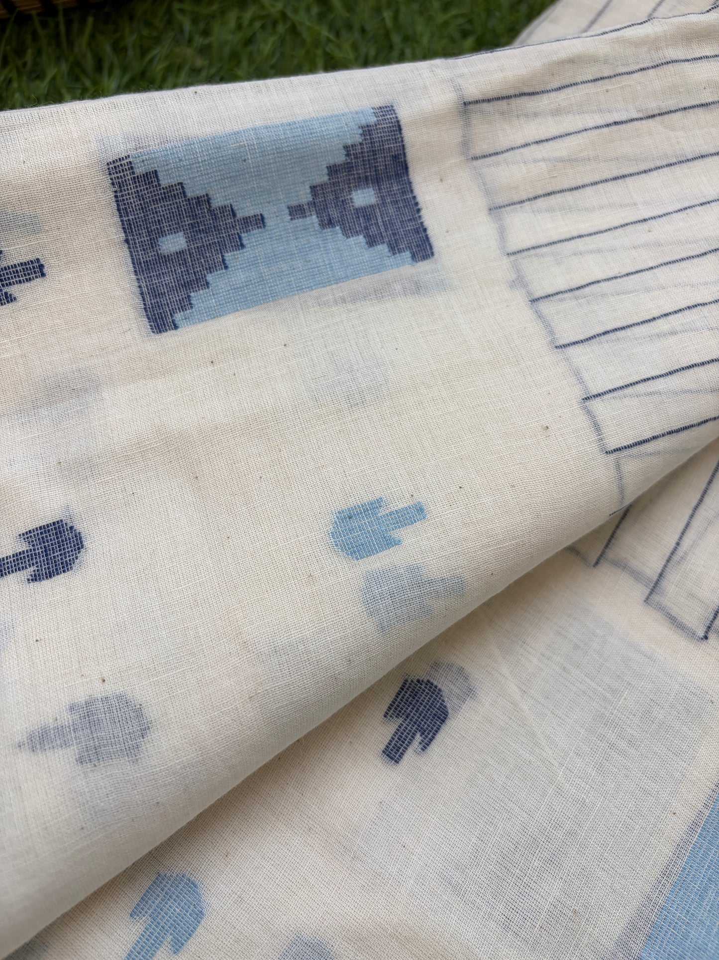 Jaamdani mul fabric
