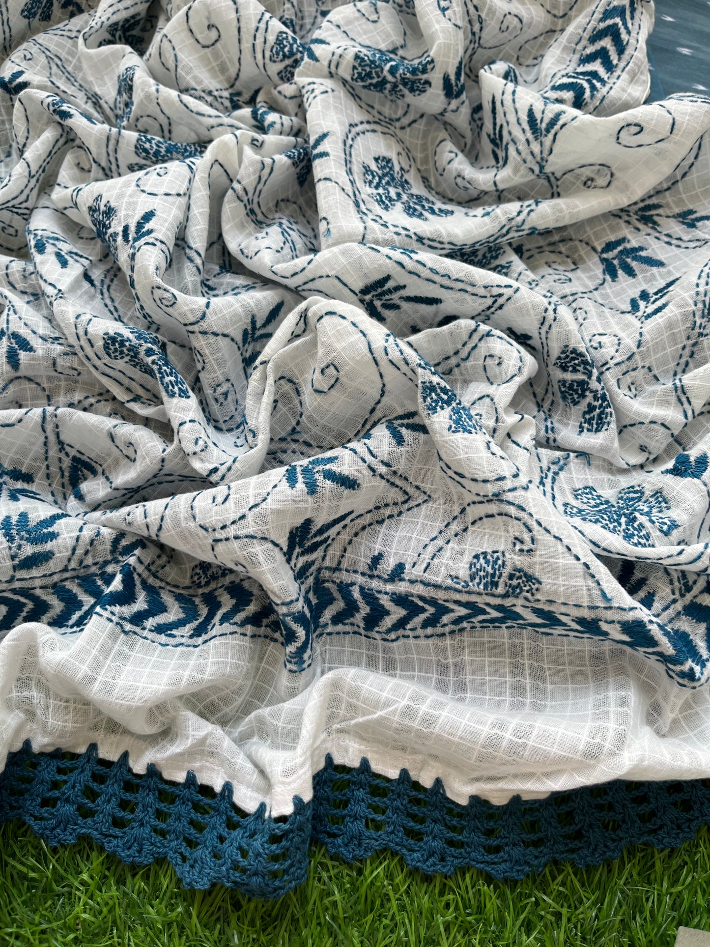 Handwoven Cotton Dupatta with mangalgiri cotton kurta Bottom