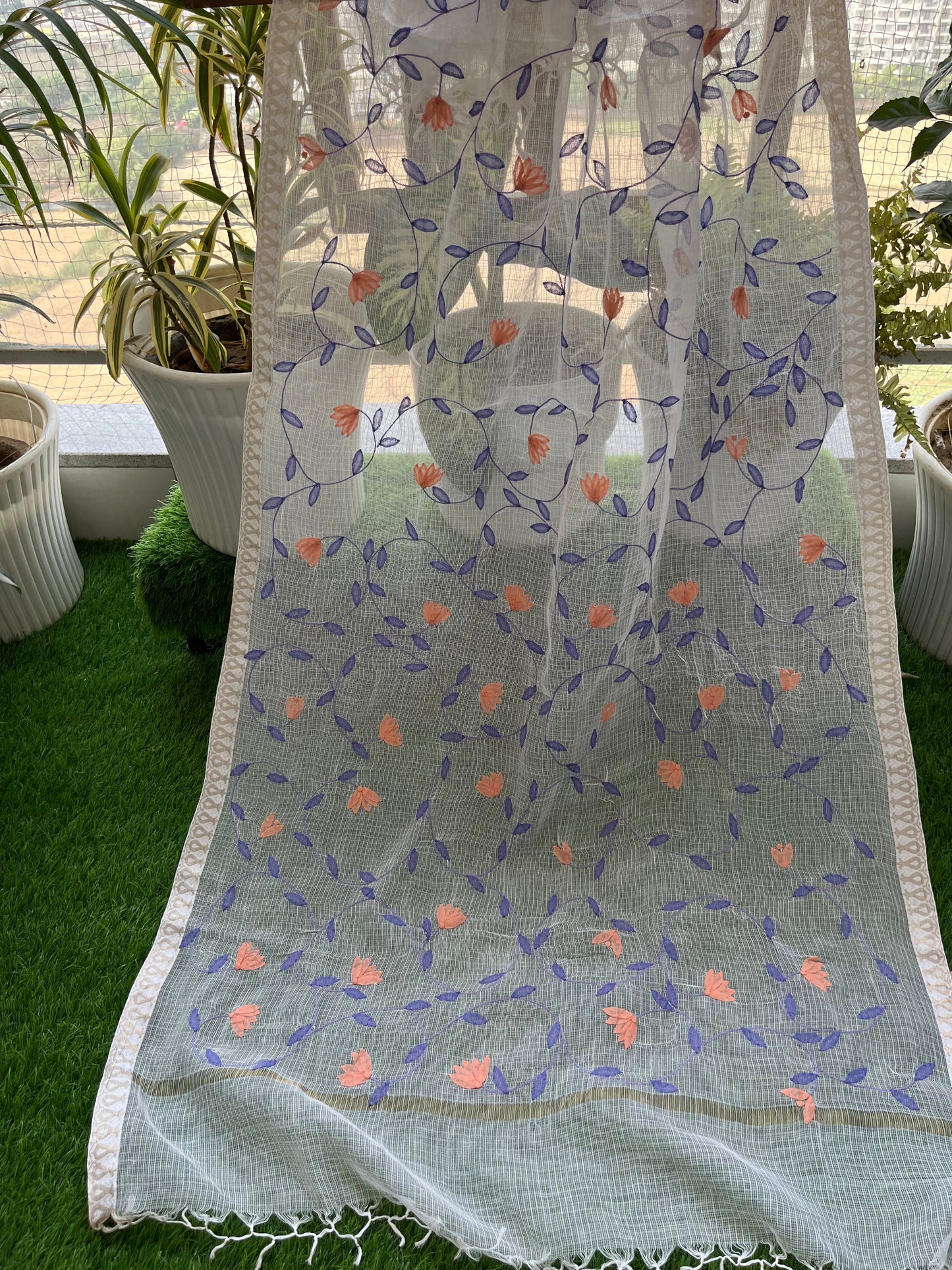 Patti kaam dupatta