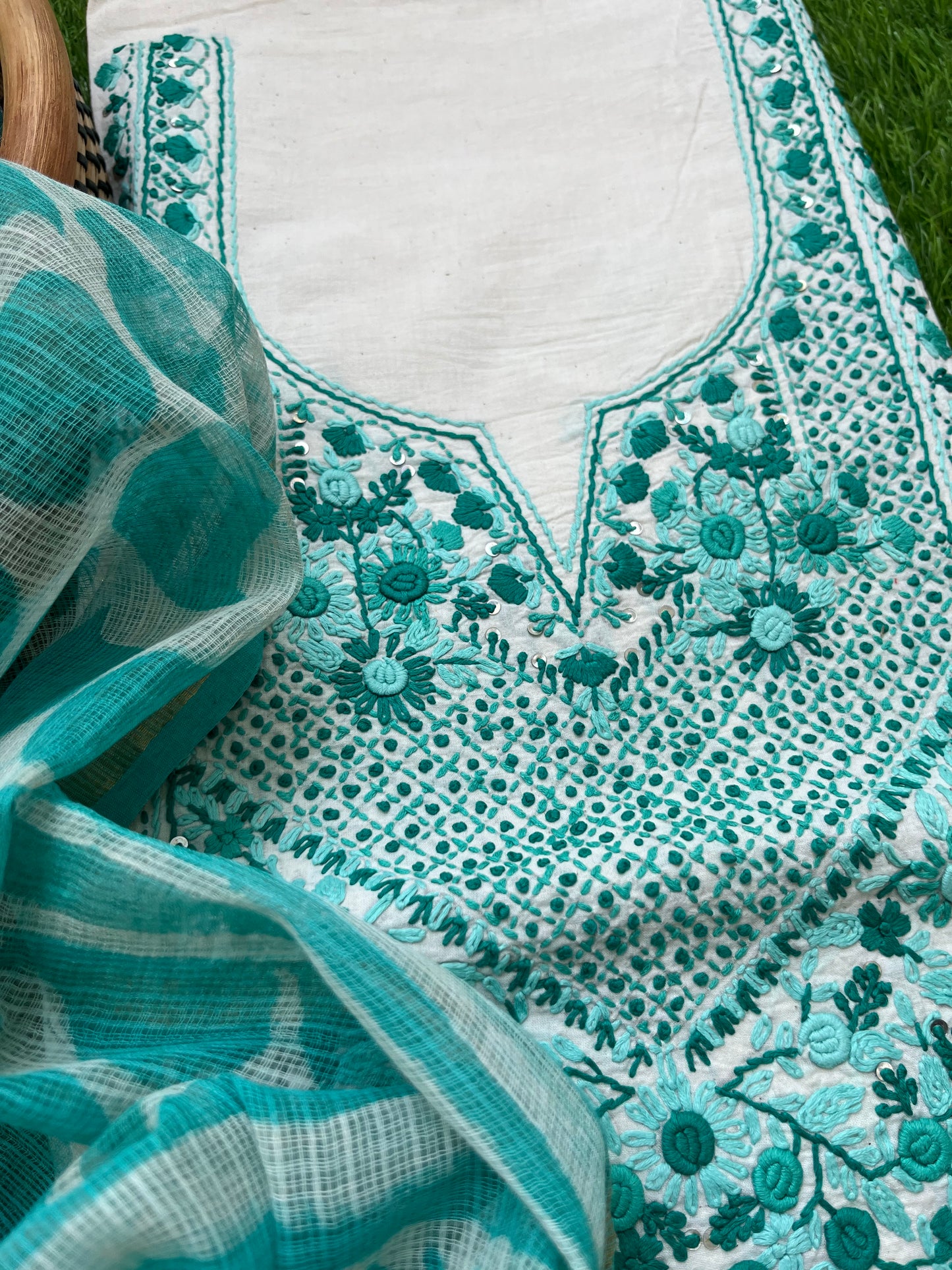 Knot work kurta block print dupatta
