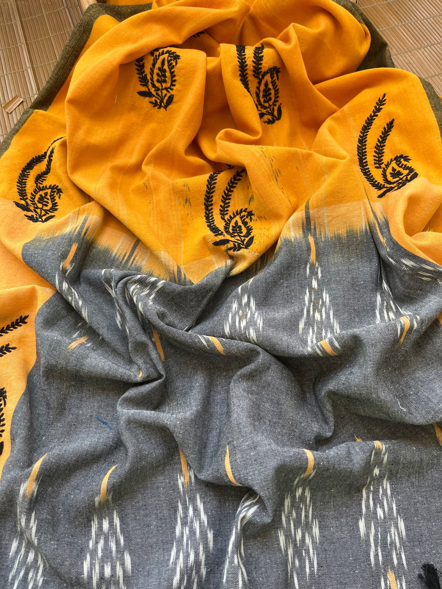 ikkat chikankari Dupatta kurta
