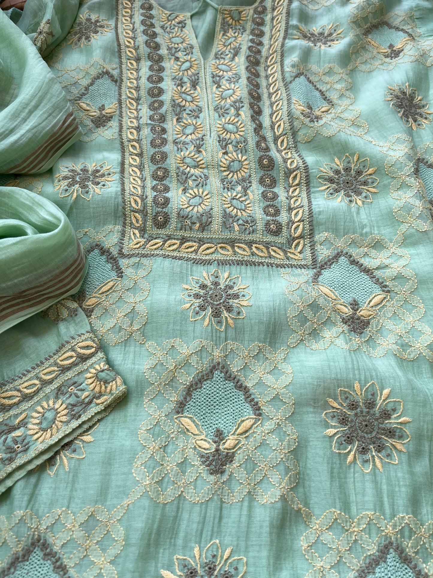 Chanderi Chikankari Kurta Dupatta