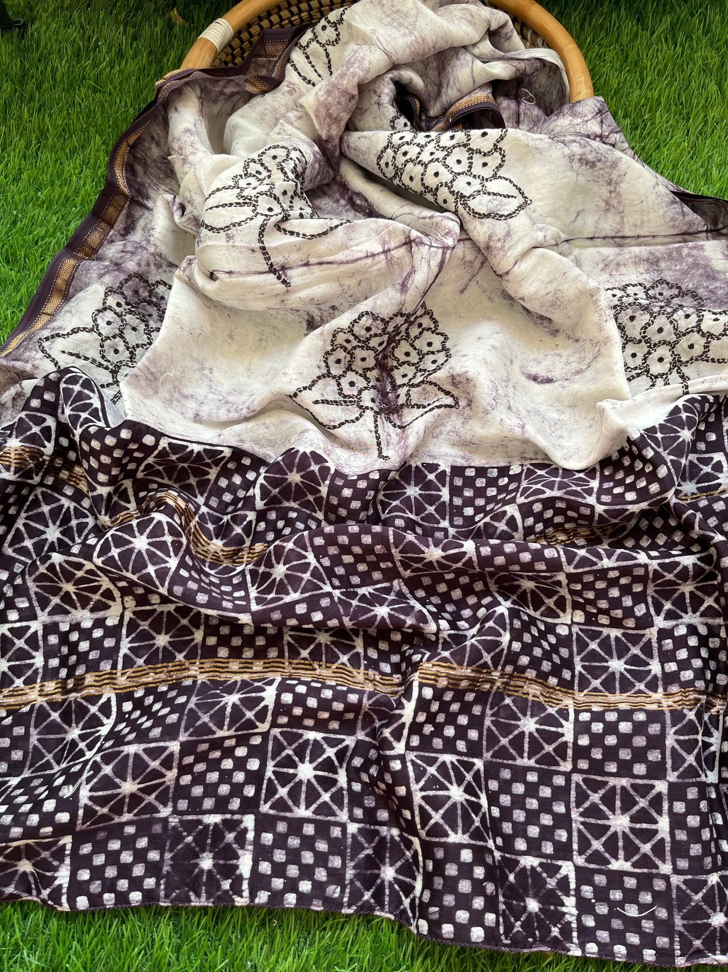 Baatik Chanderi chikankari Dupatta