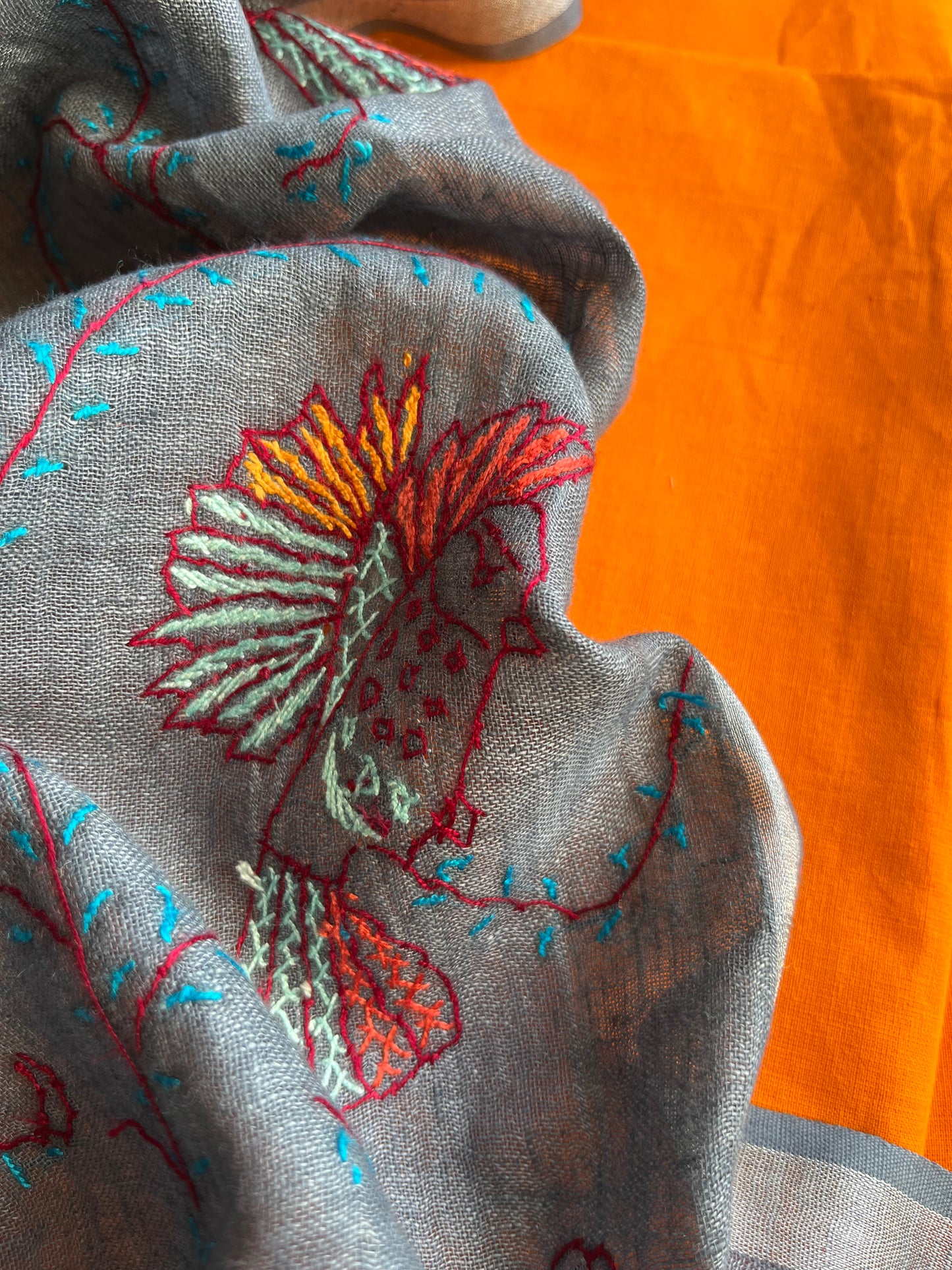 Linen sozni Dupatta set