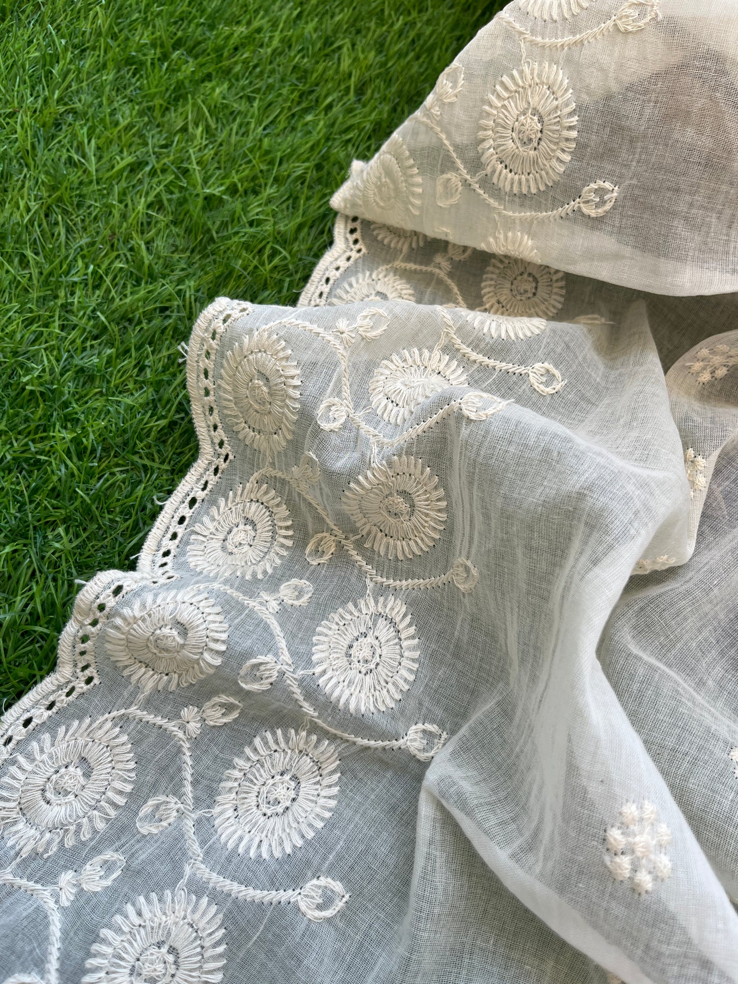 Kurta Bottom scalloped Dupatta