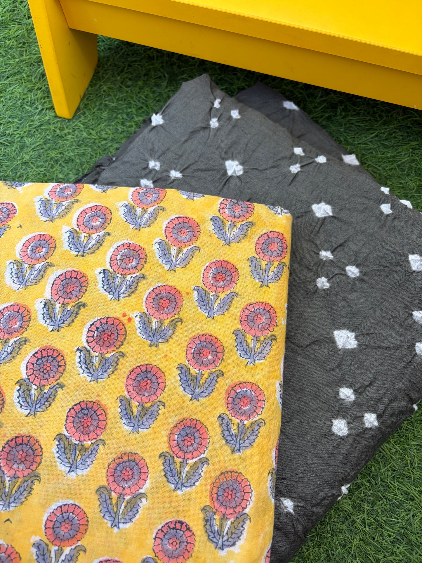 Cotton bandhani and print set