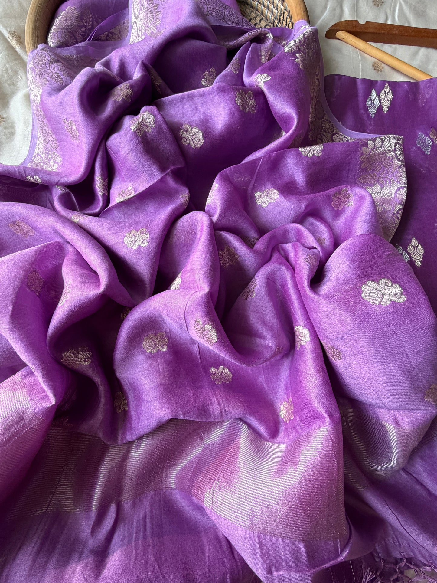 त्योहार् -Banarasi chanderi dupatta kurta